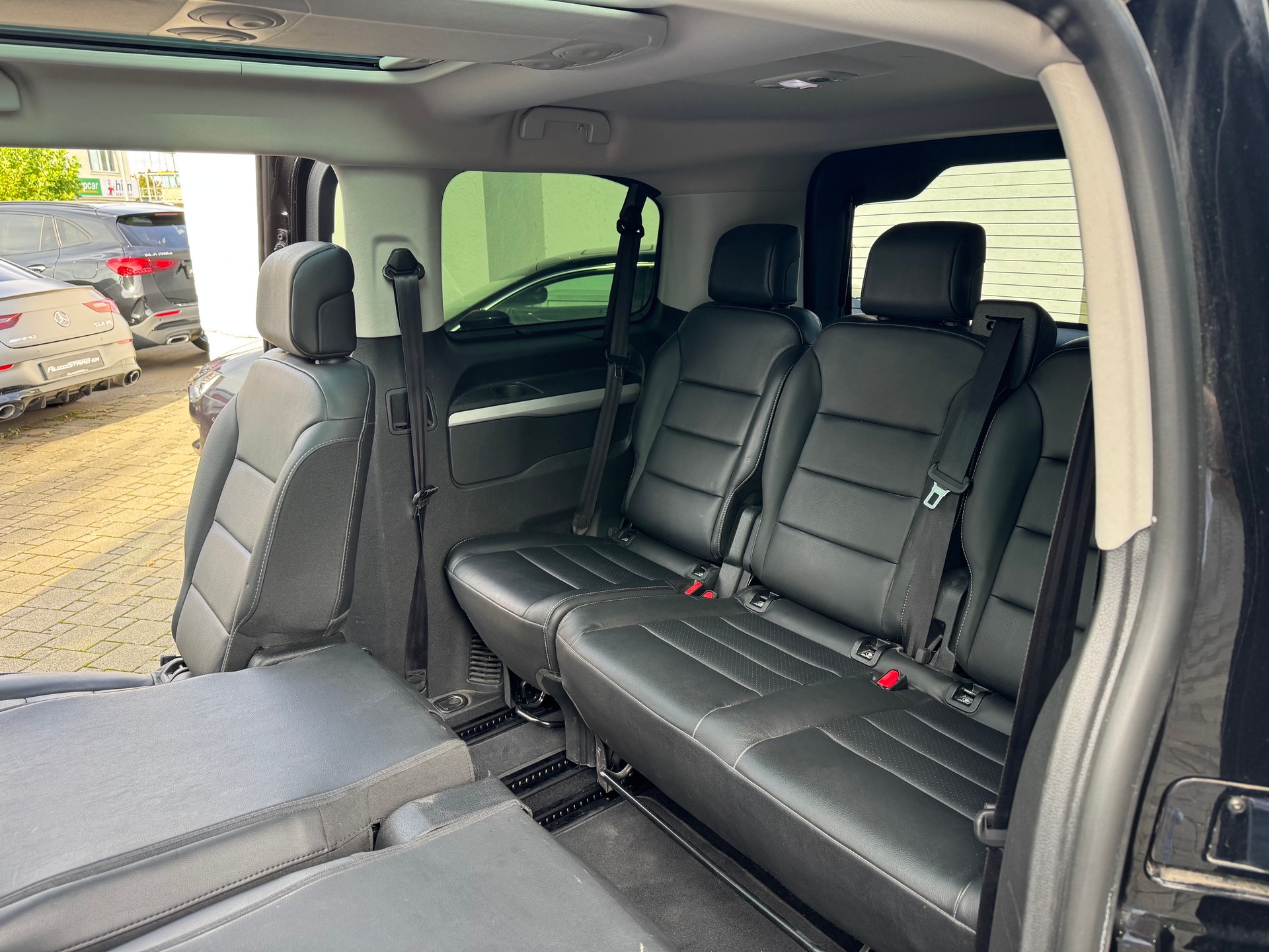CITROEN Spacetourer 2.0 BlueHDi Shine M EAT-image-13