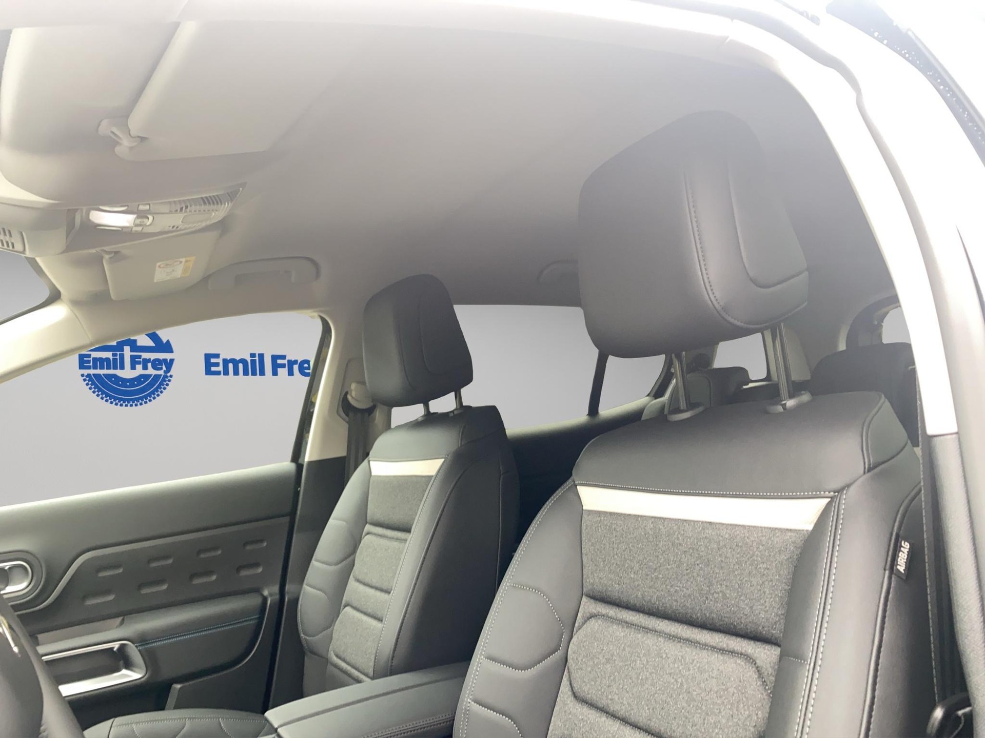 CITROEN C5 Aircross 1.6 Plug-in Hybrid Swiss Edition-image-9