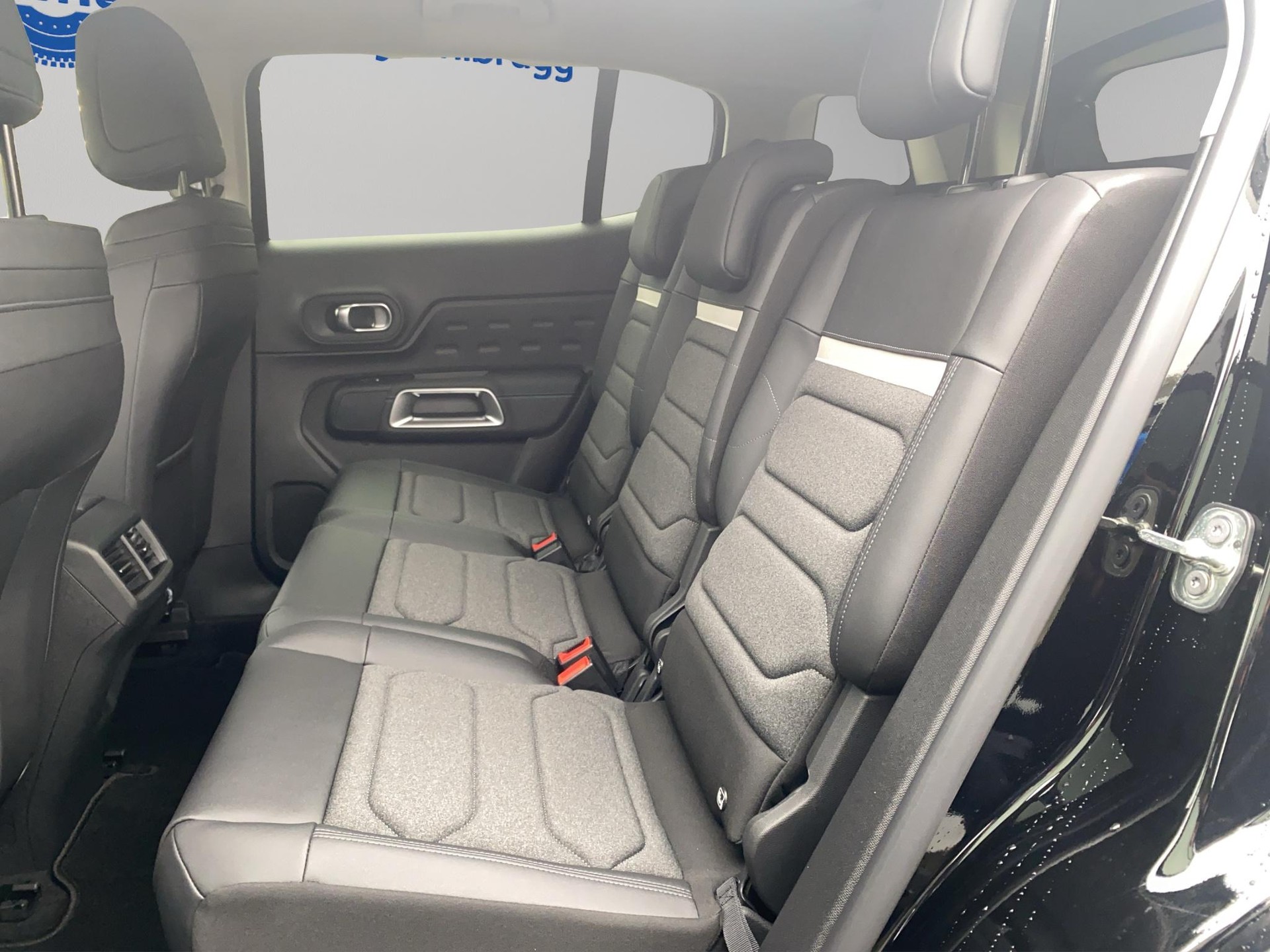 CITROEN C5 Aircross 1.6 Plug-in Hybrid Swiss Edition-image-10