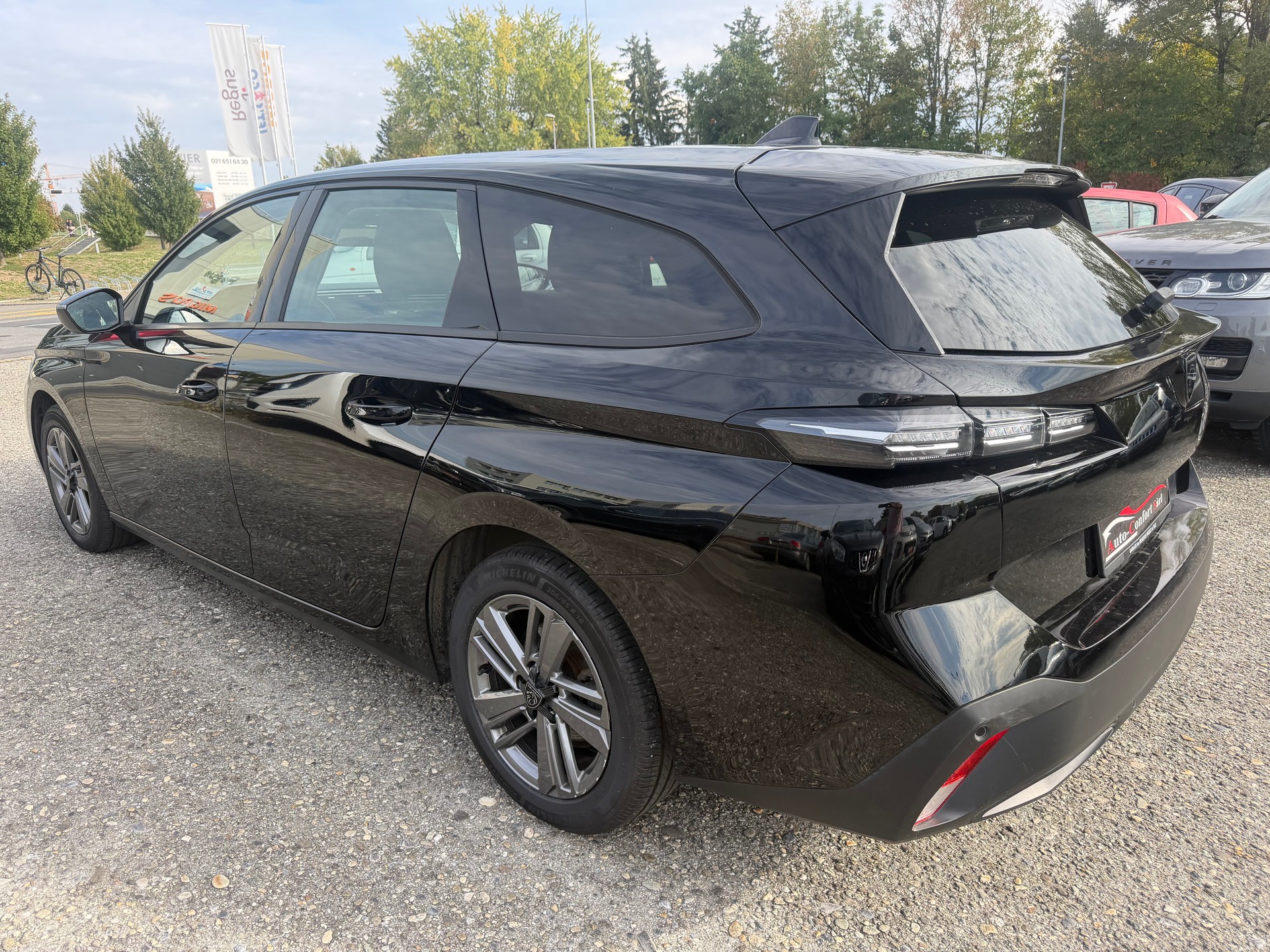 PEUGEOT 308 SW 1.5 BlueHDI Active Pack EAT8-image-3