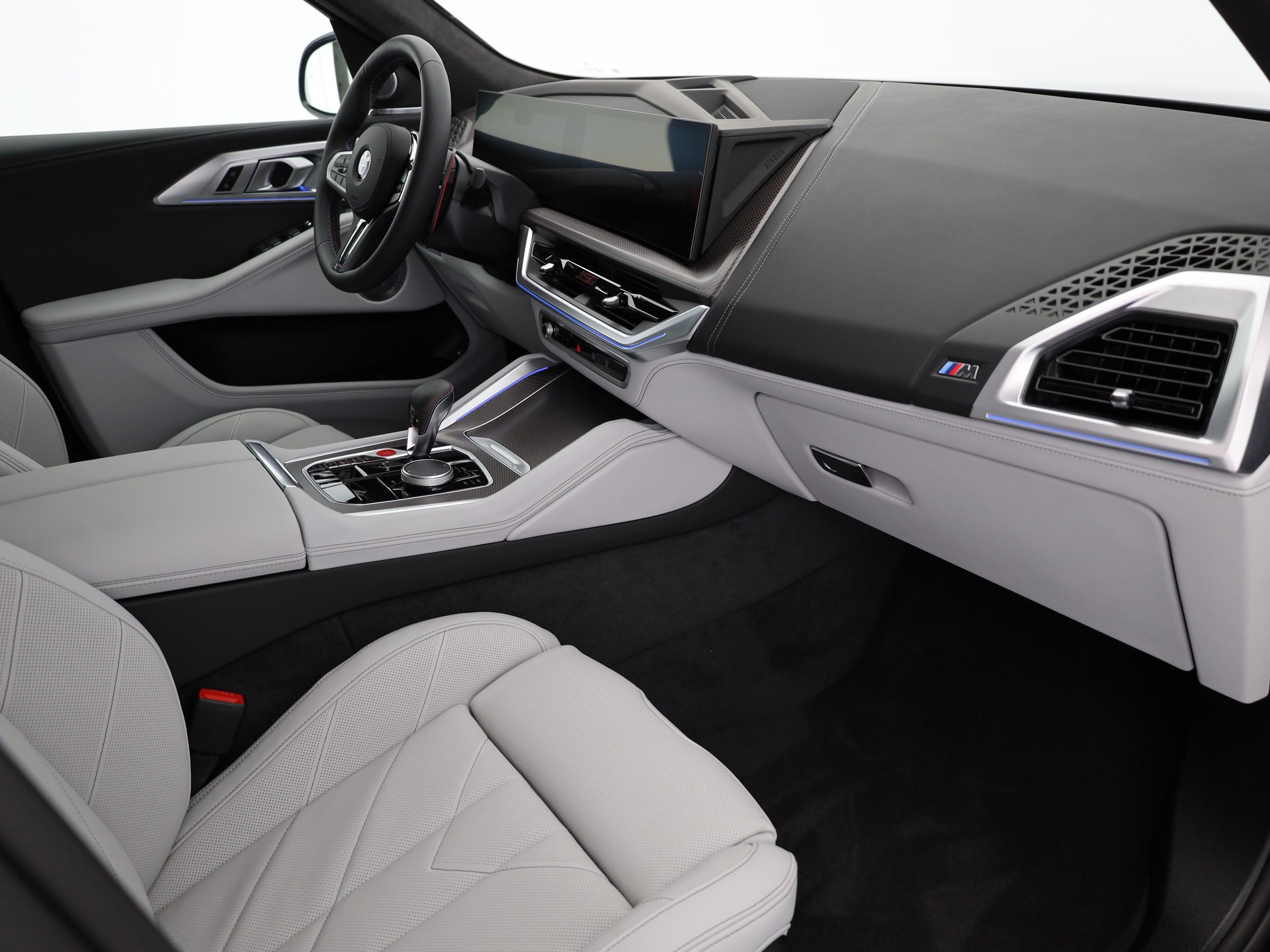 BMW XM G09 Label Plug-in Hybrid-image-12
