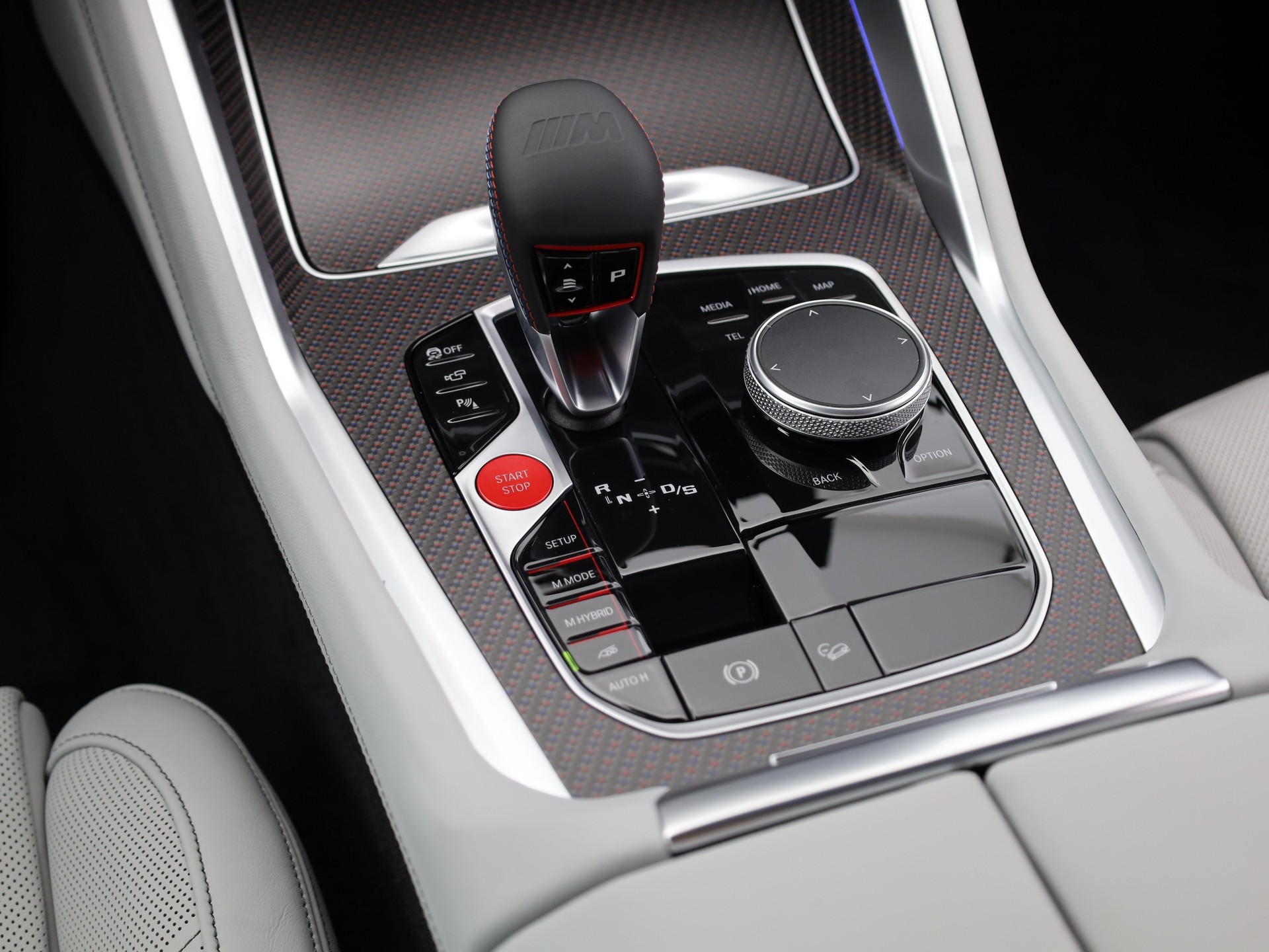 BMW XM G09 Label Plug-in Hybrid-image-17