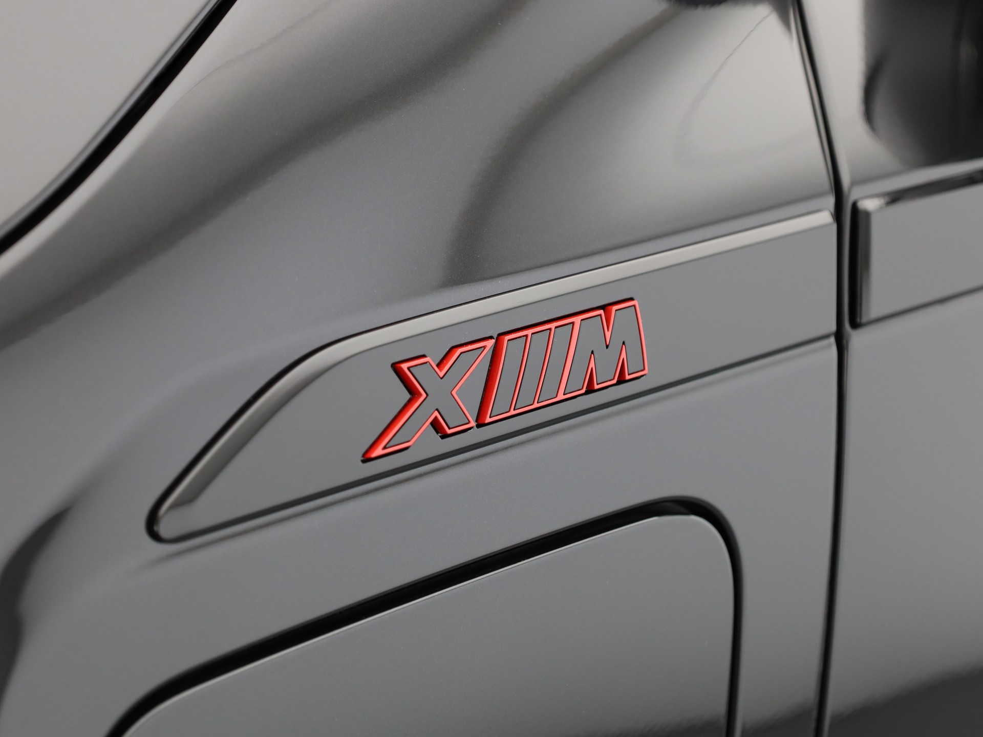 BMW XM G09 Label Plug-in Hybrid-image-6