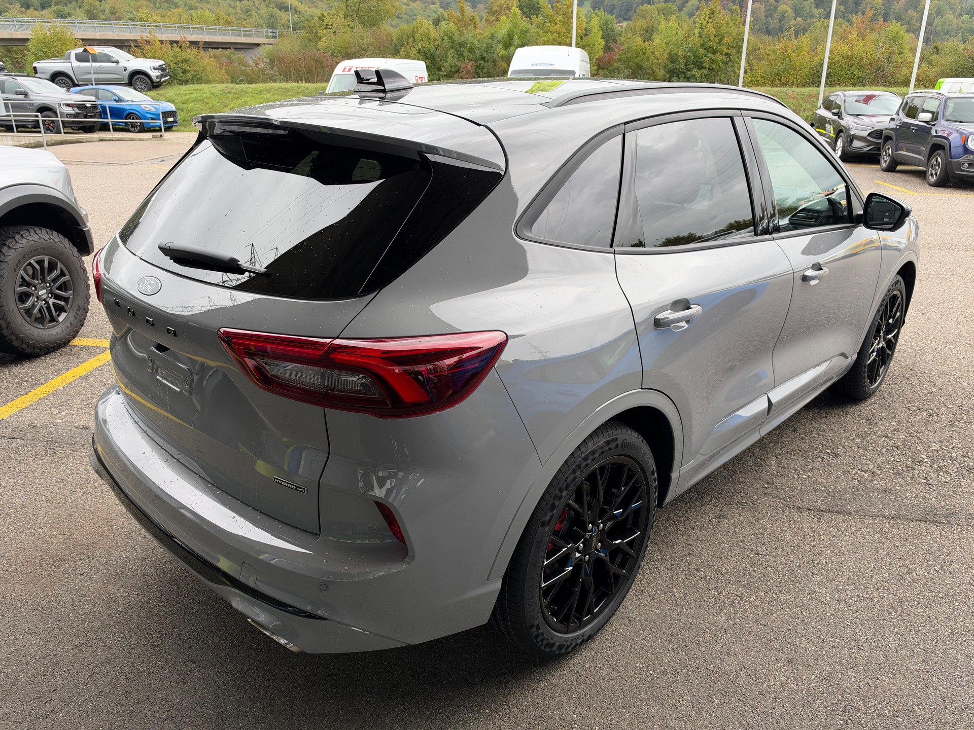 FORD Kuga 2.5 FHEV ST-Line X 4WD Coole grey matter Edition - VOLLE Hütte-image-5