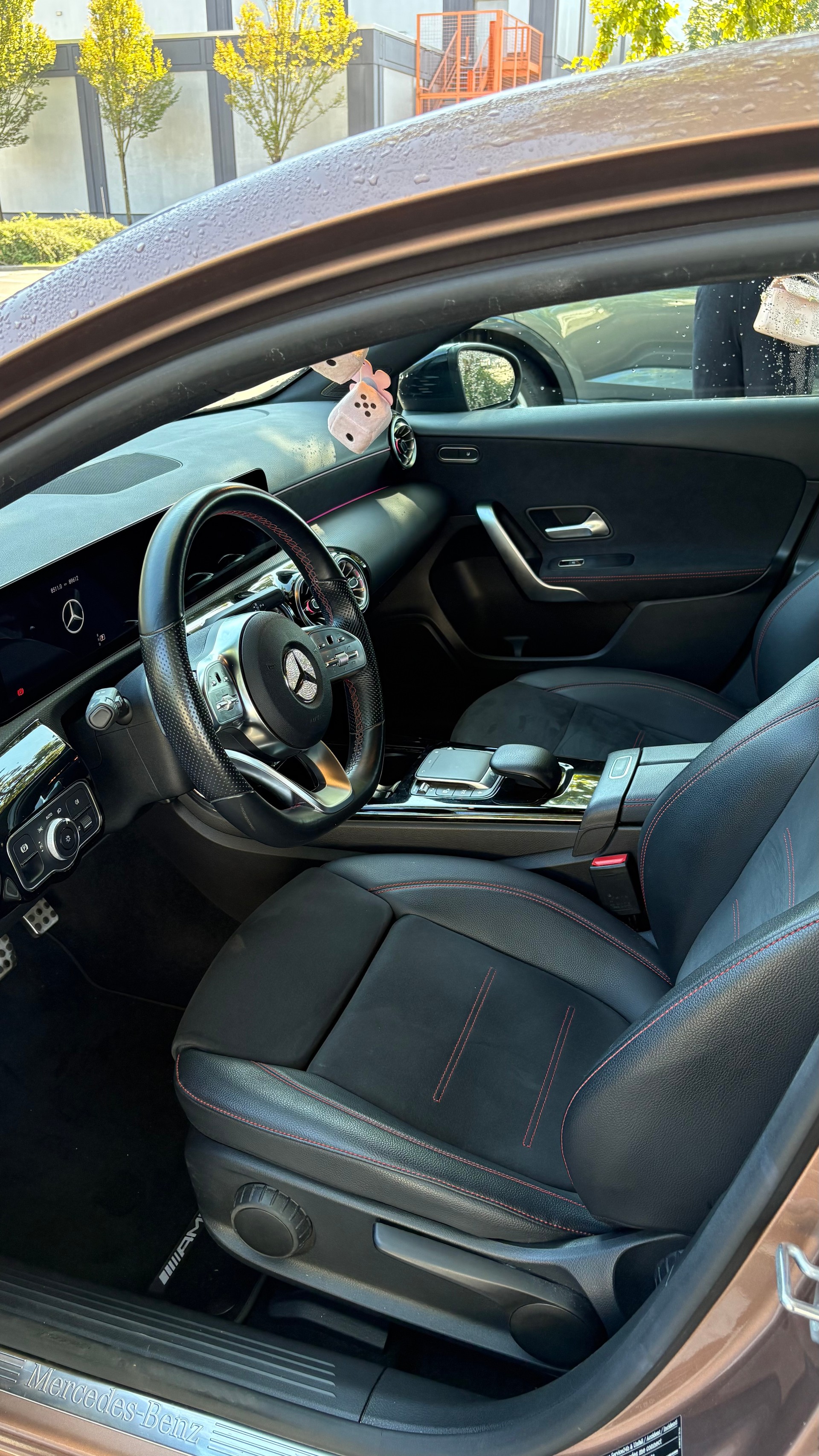 MERCEDES-BENZ A 200 AMG Line 4m-image-4