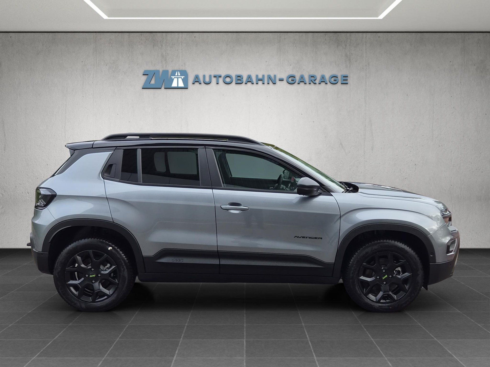 JEEP Avenger 1.2 MHEV Overland 4xe-image-5