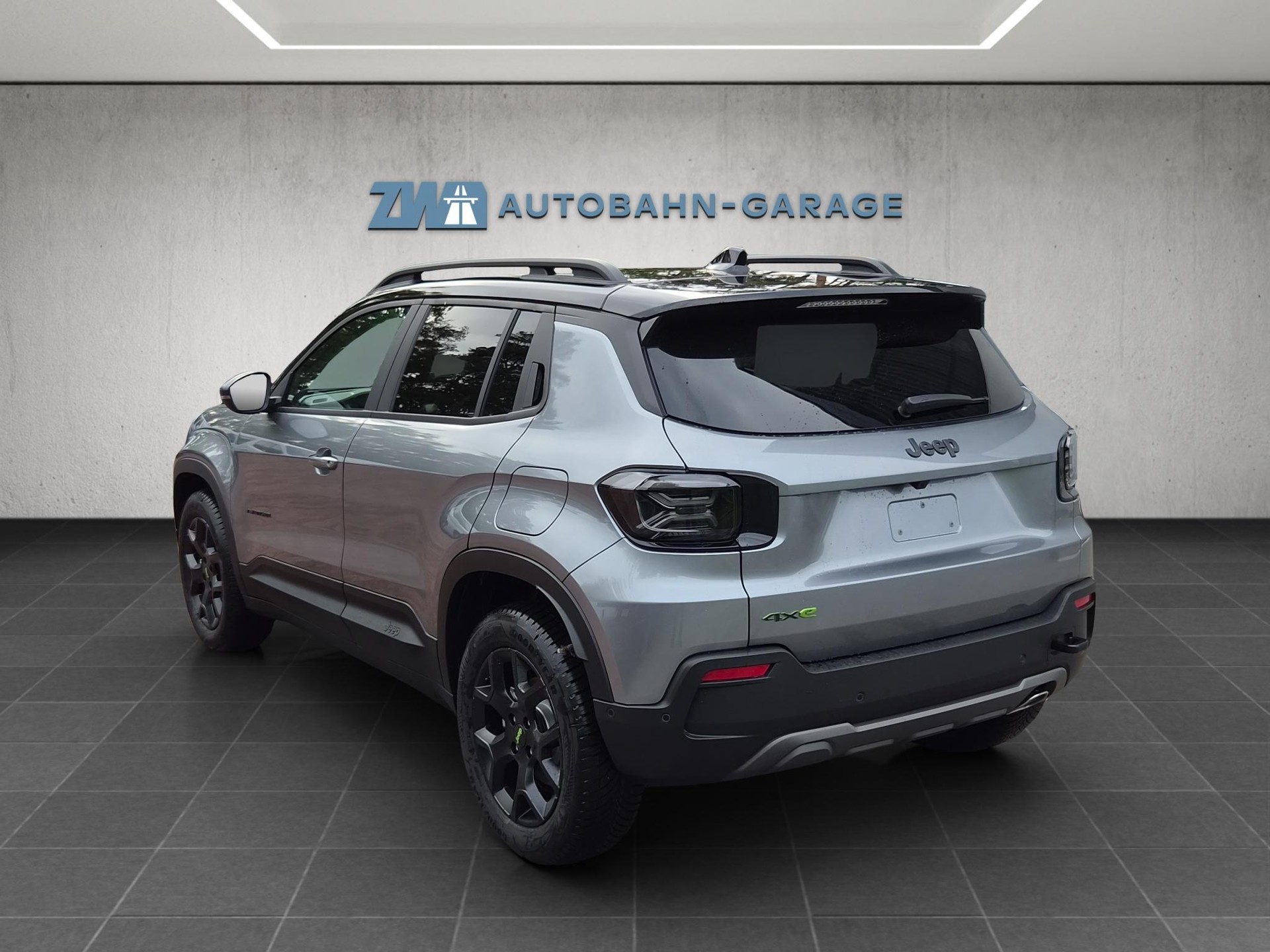 JEEP Avenger 1.2 MHEV Overland 4xe-image-2