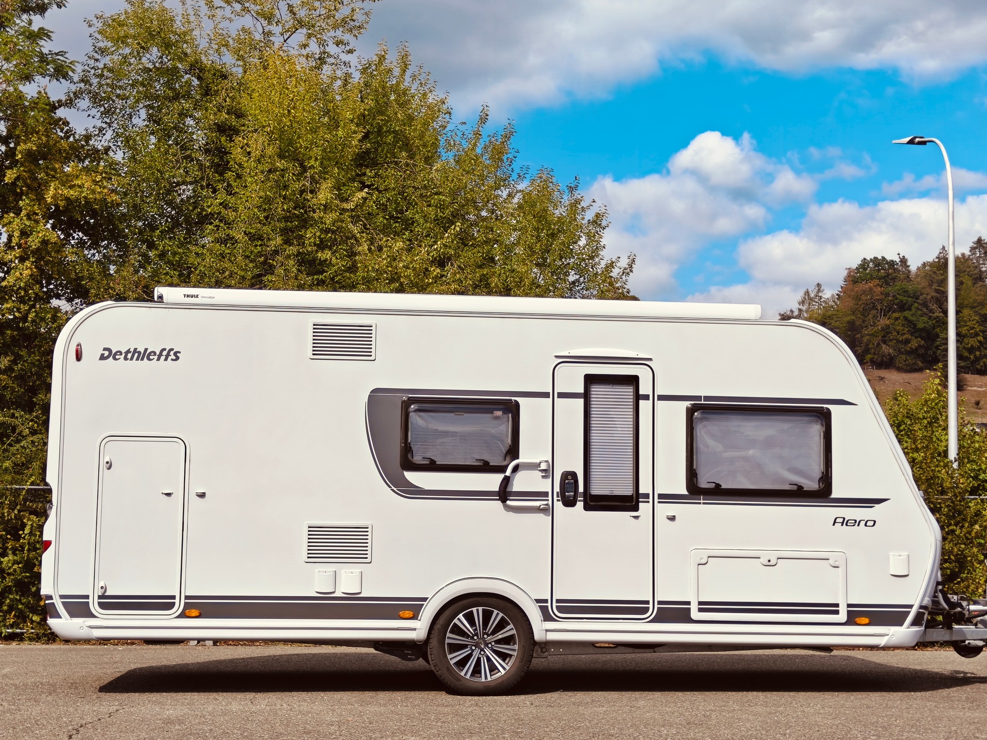 DETHLEFFS Aero 500 QSK -- Stockbett -- Mover -- Markise -- Luftvorzelt-image-2