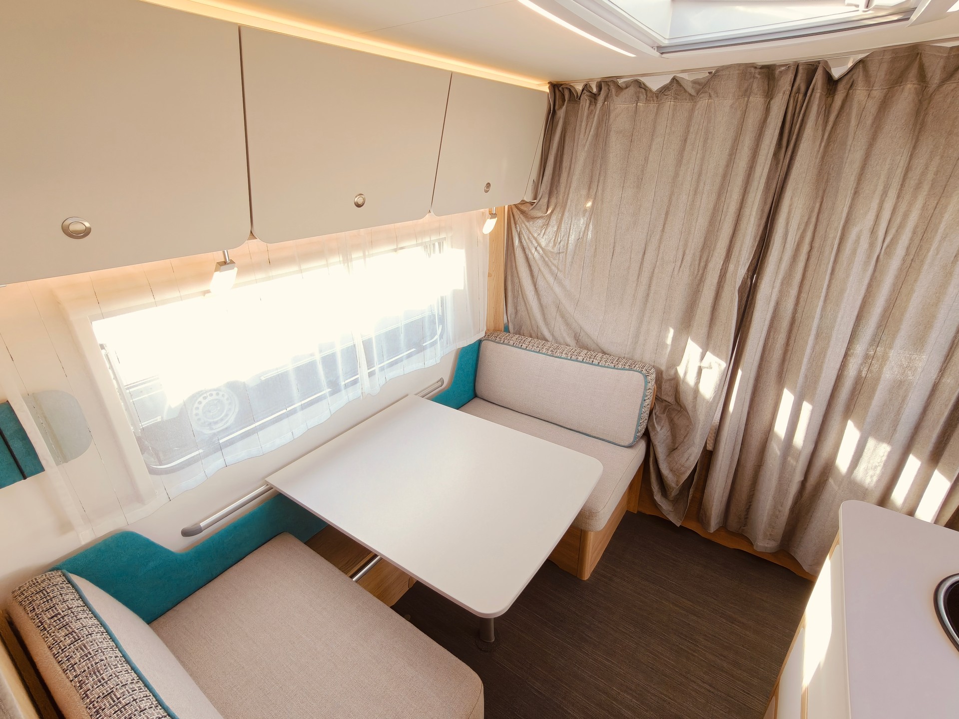 DETHLEFFS Aero 500 QSK -- Stockbett -- Mover -- Markise -- Luftvorzelt-image-10