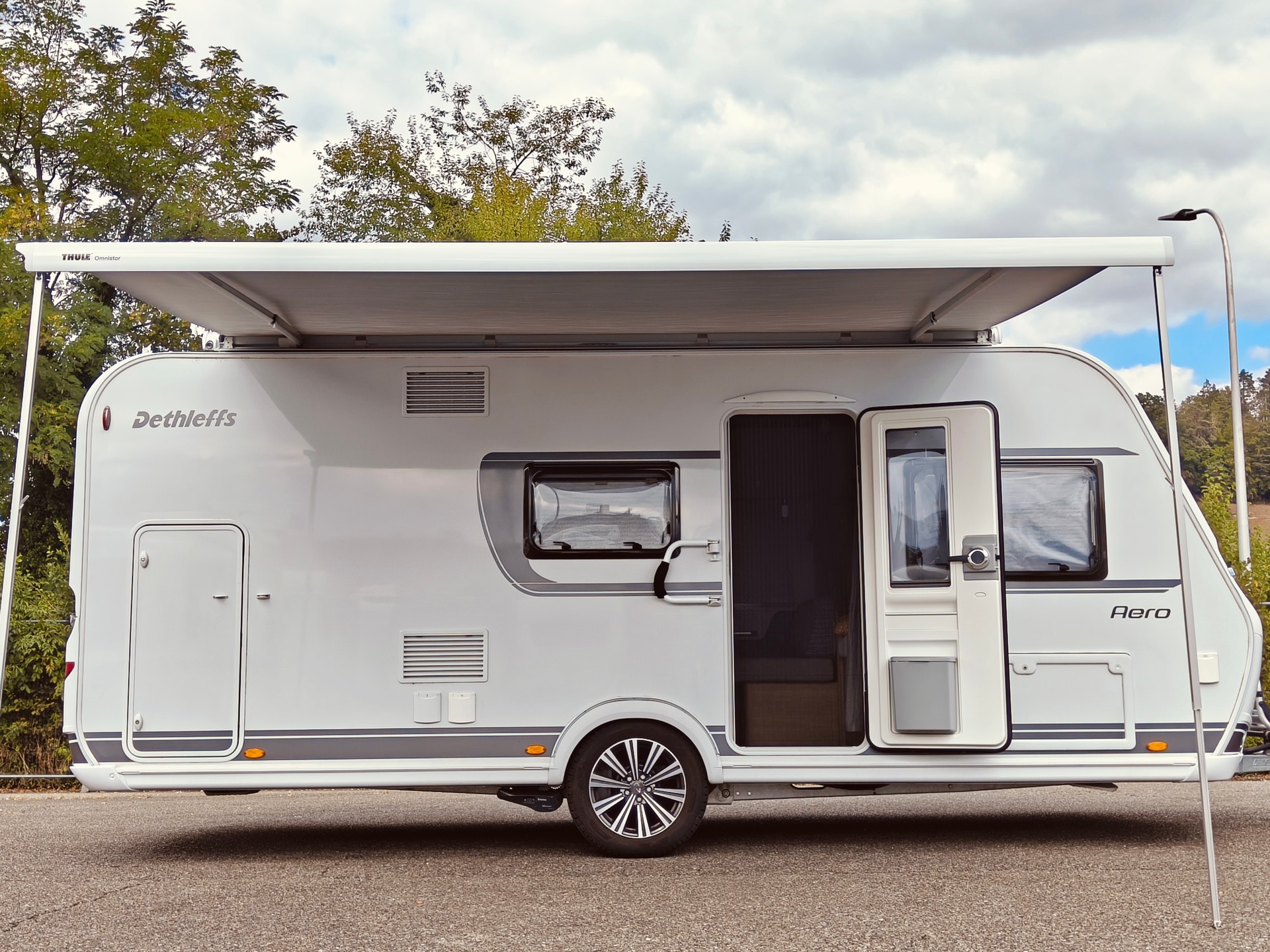 DETHLEFFS Aero 500 QSK -- Stockbett -- Mover -- Markise -- Luftvorzelt-image-9