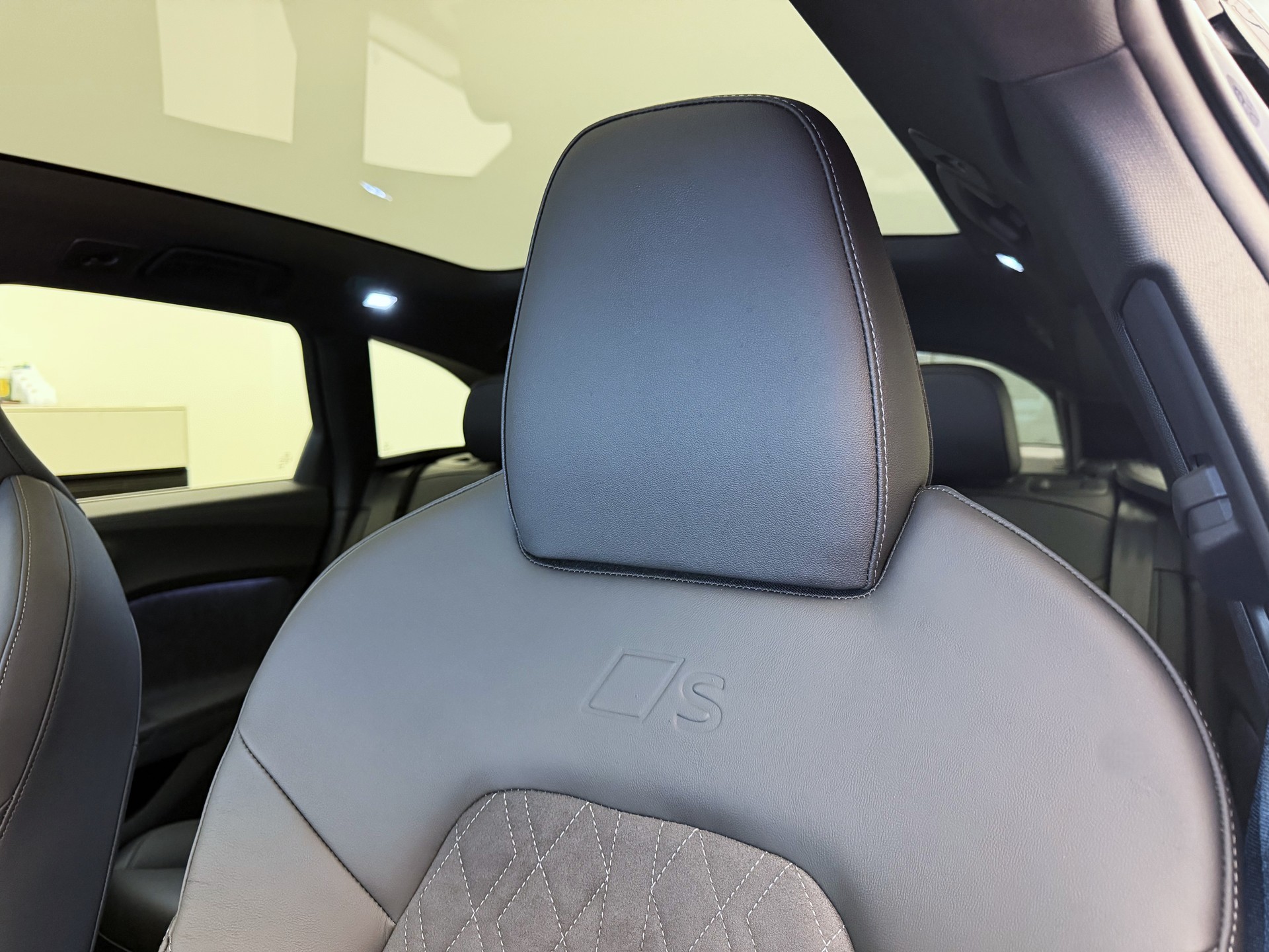 AUDI A5 Avant e-hybrid quattro 270 kW S tronic-image-6