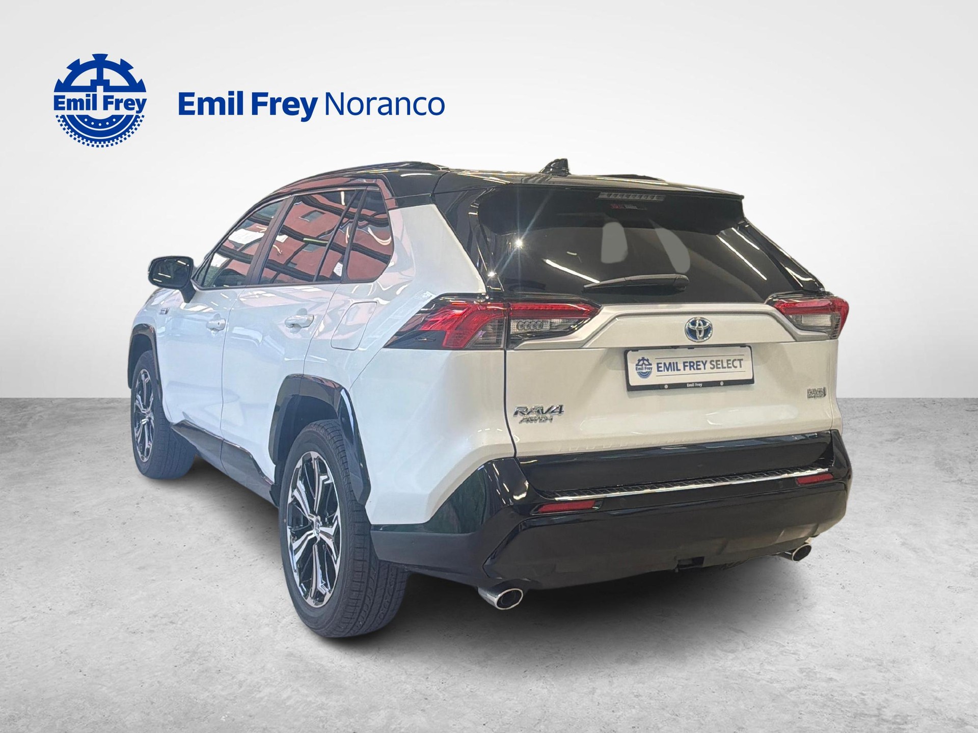 TOYOTA RAV4 2.5 Plug-In-Hybrid Platinum - Ruote invernali e gancio traino amovibile inclusi-image-3