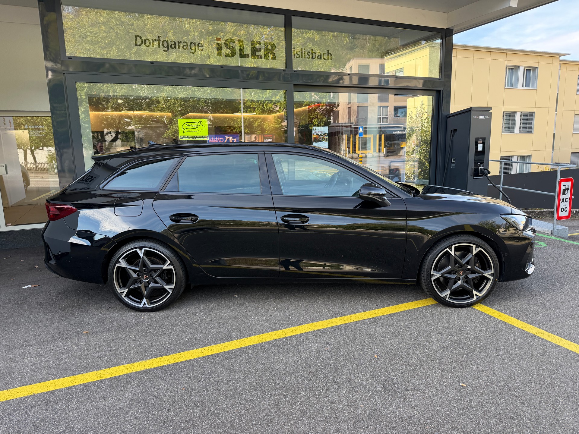 CUPRA LEON ST 1.5 e-HYBRID pHEV VZ DSG-image-1