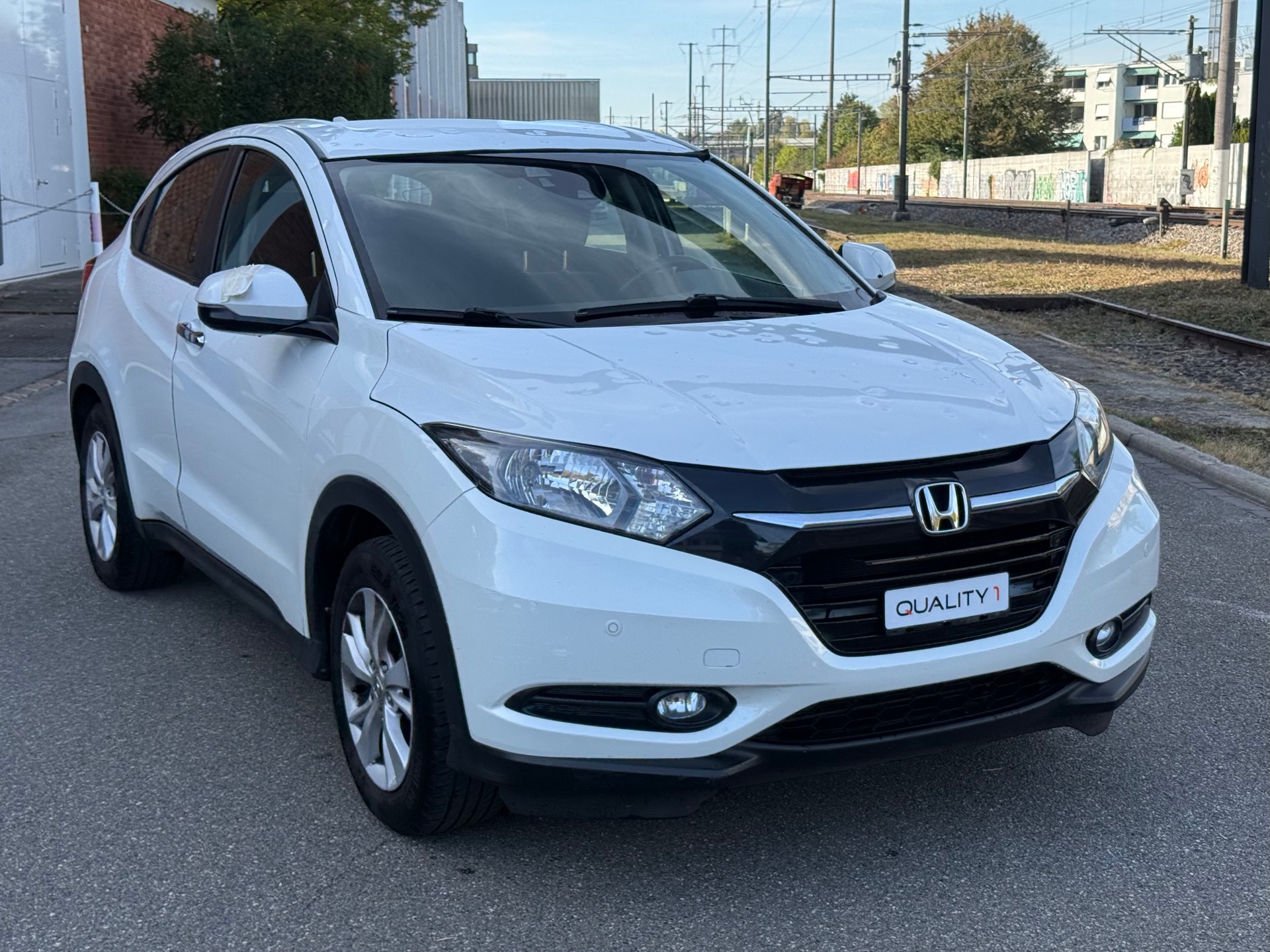 HONDA HR-V 1.5i-VTEC Executive CVT-image-1