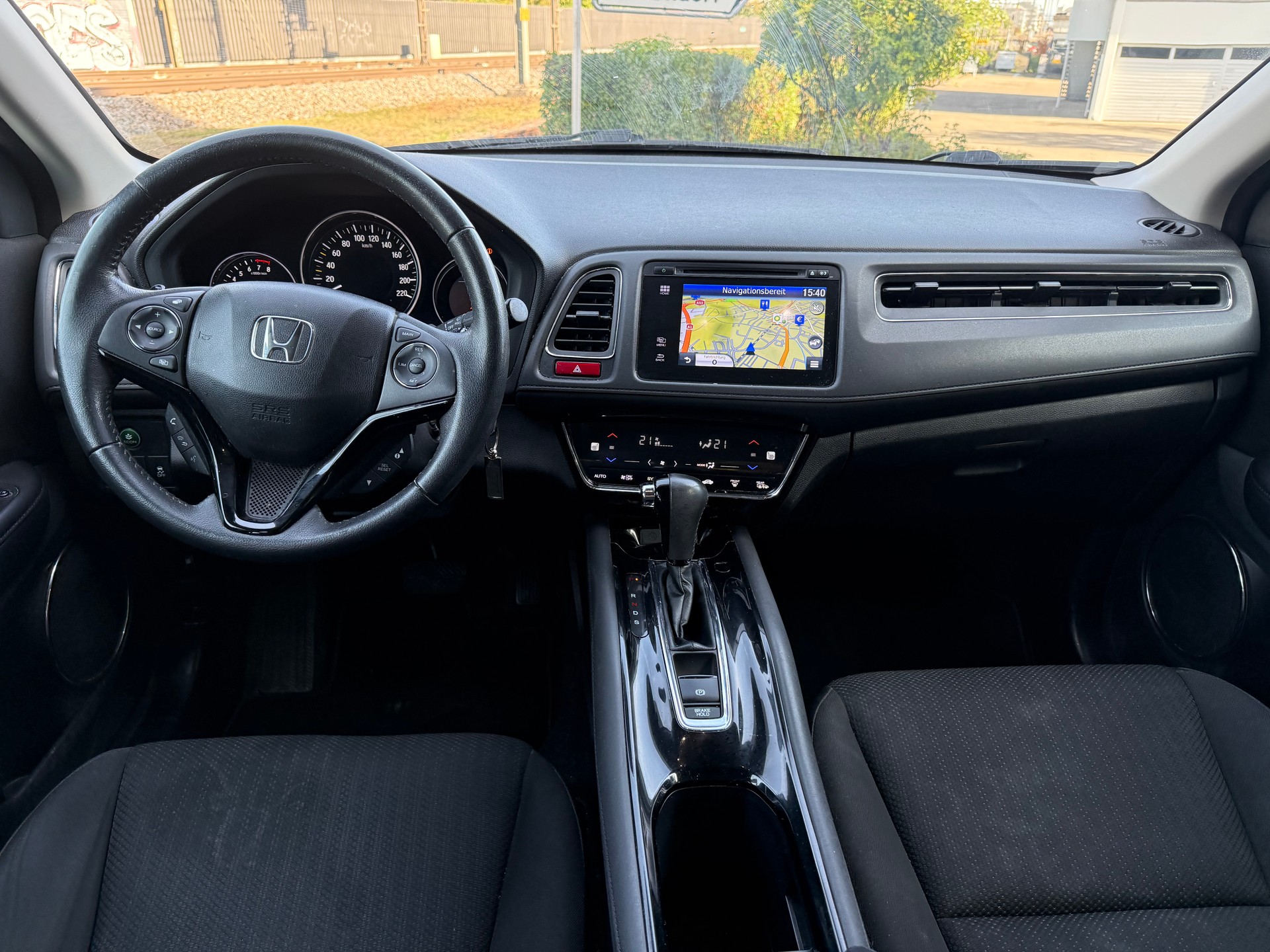 HONDA HR-V 1.5i-VTEC Executive CVT-image-8