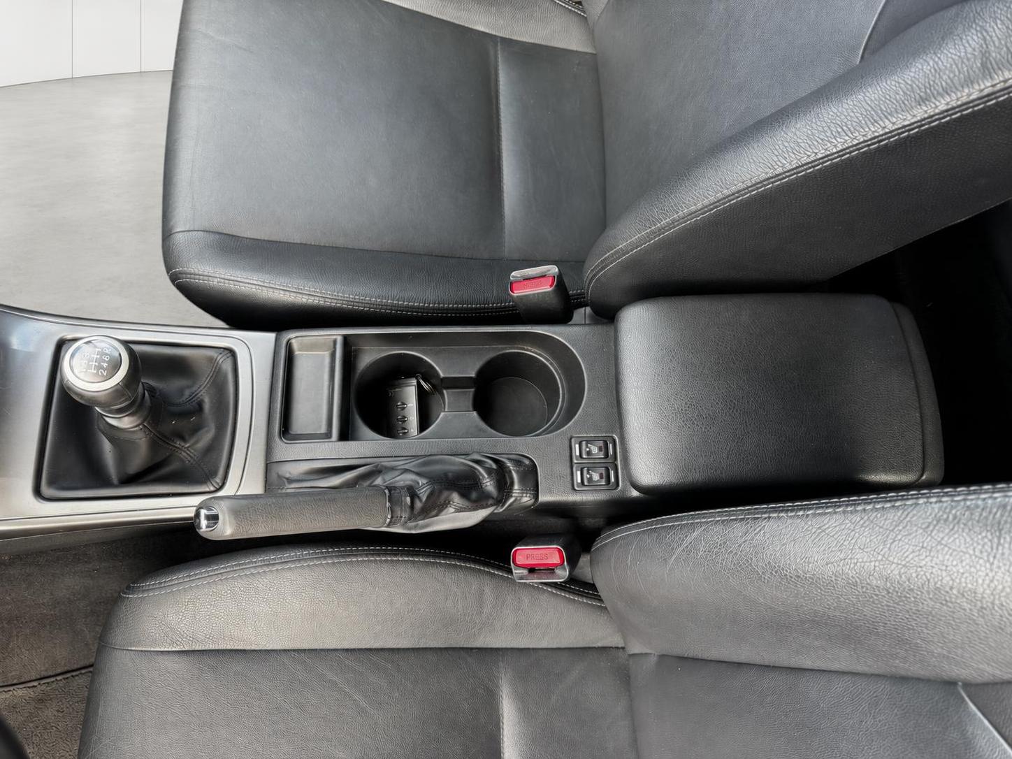 SUBARU Impreza 2.0D Limited S-image-13