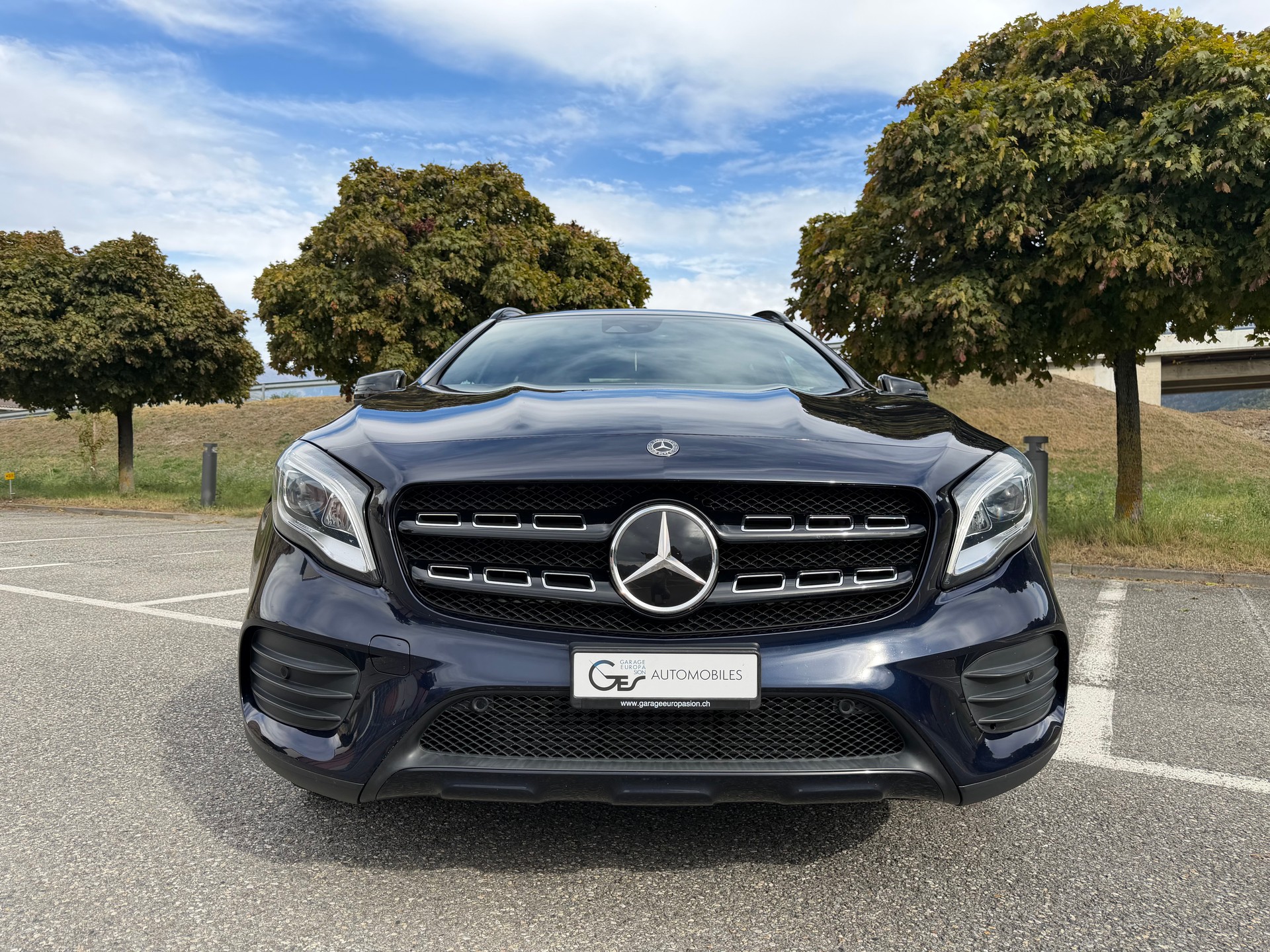 MERCEDES-BENZ GLA 250 AMG Line 4Matic 7G-DCT-image-5
