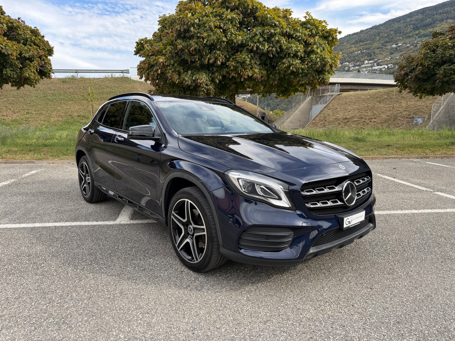 MERCEDES-BENZ GLA 250 AMG Line 4Matic 7G-DCT-image-0