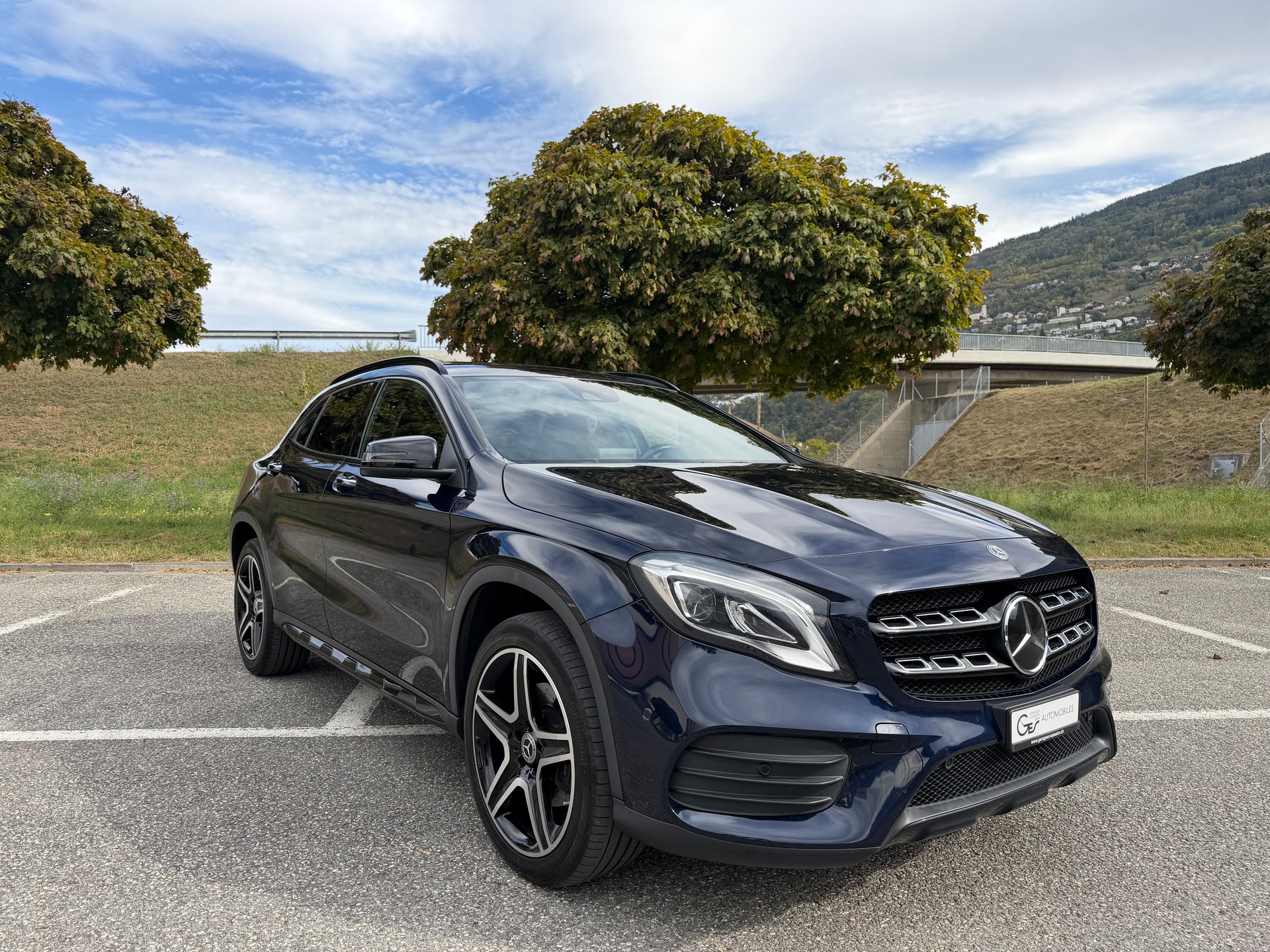 MERCEDES-BENZ GLA 250 AMG Line 4Matic 7G-DCT-image-1