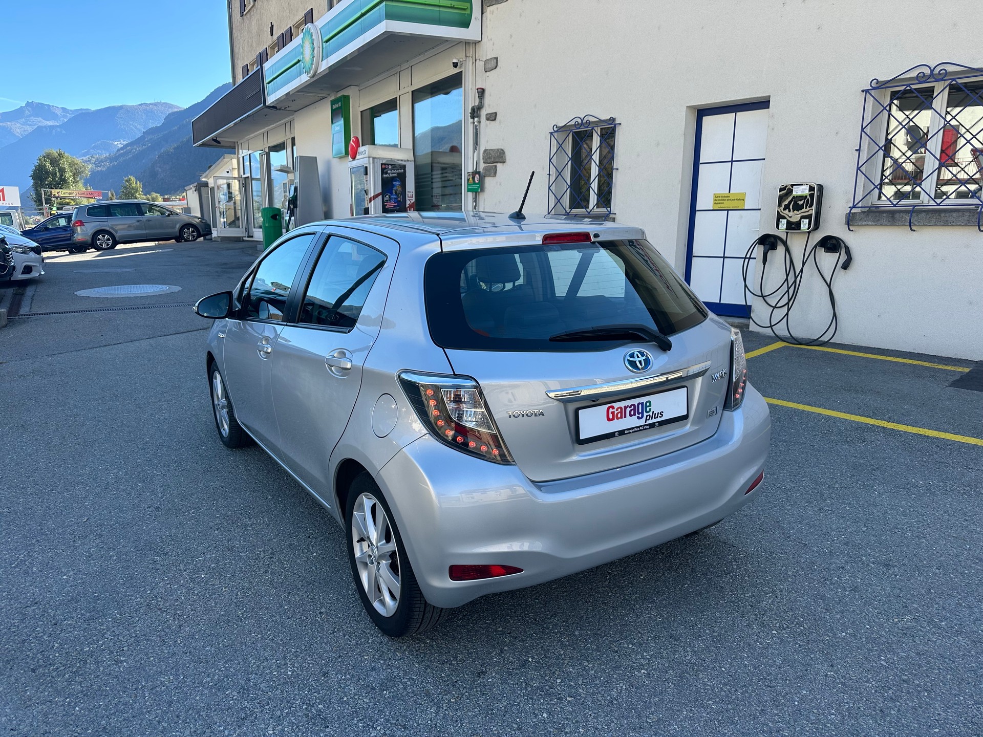 TOYOTA Yaris 1.5 VVT-i Hybrid Sol CVT-image-6