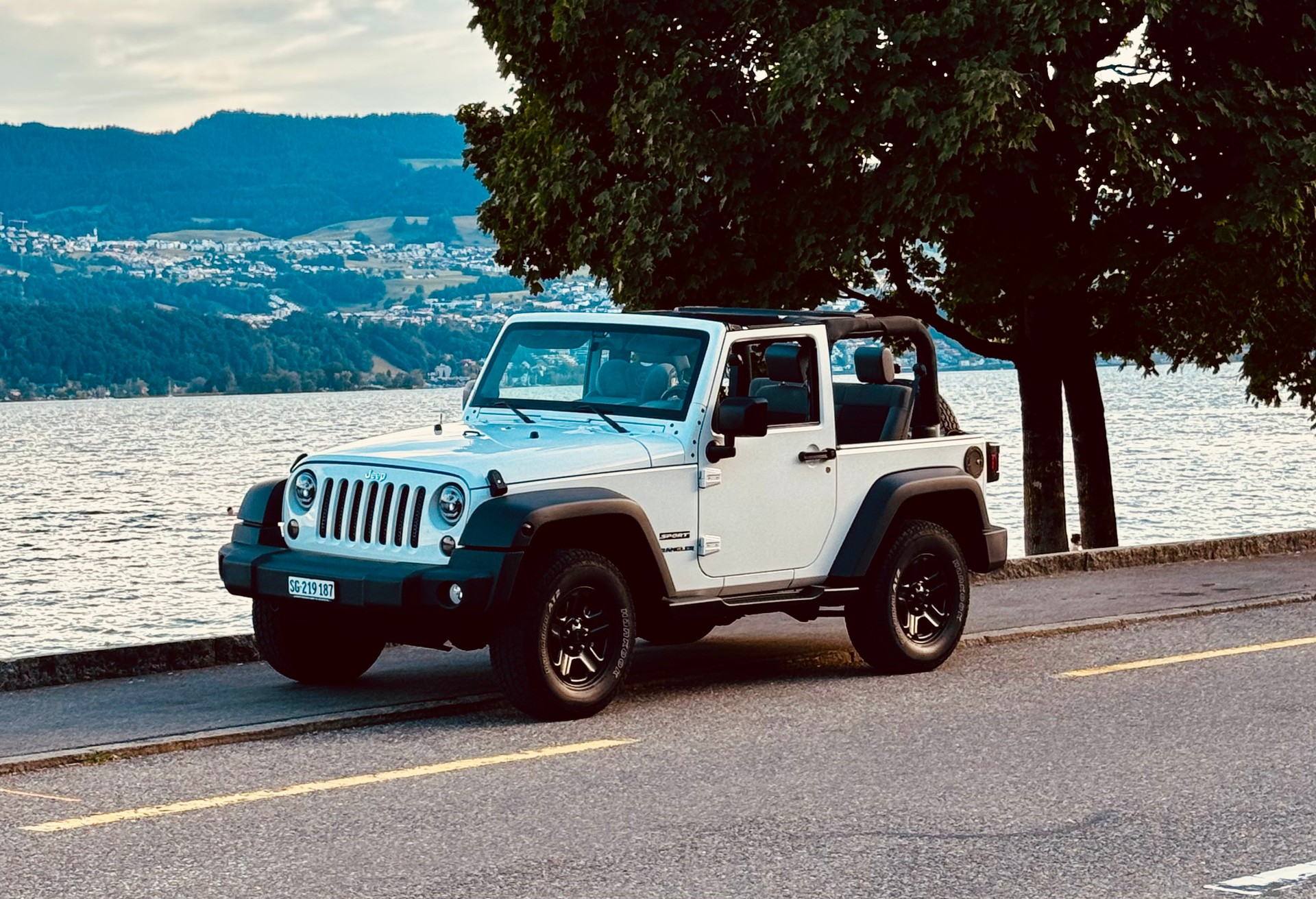 JEEP 2.8 CRD Sport Unlimited-image-1