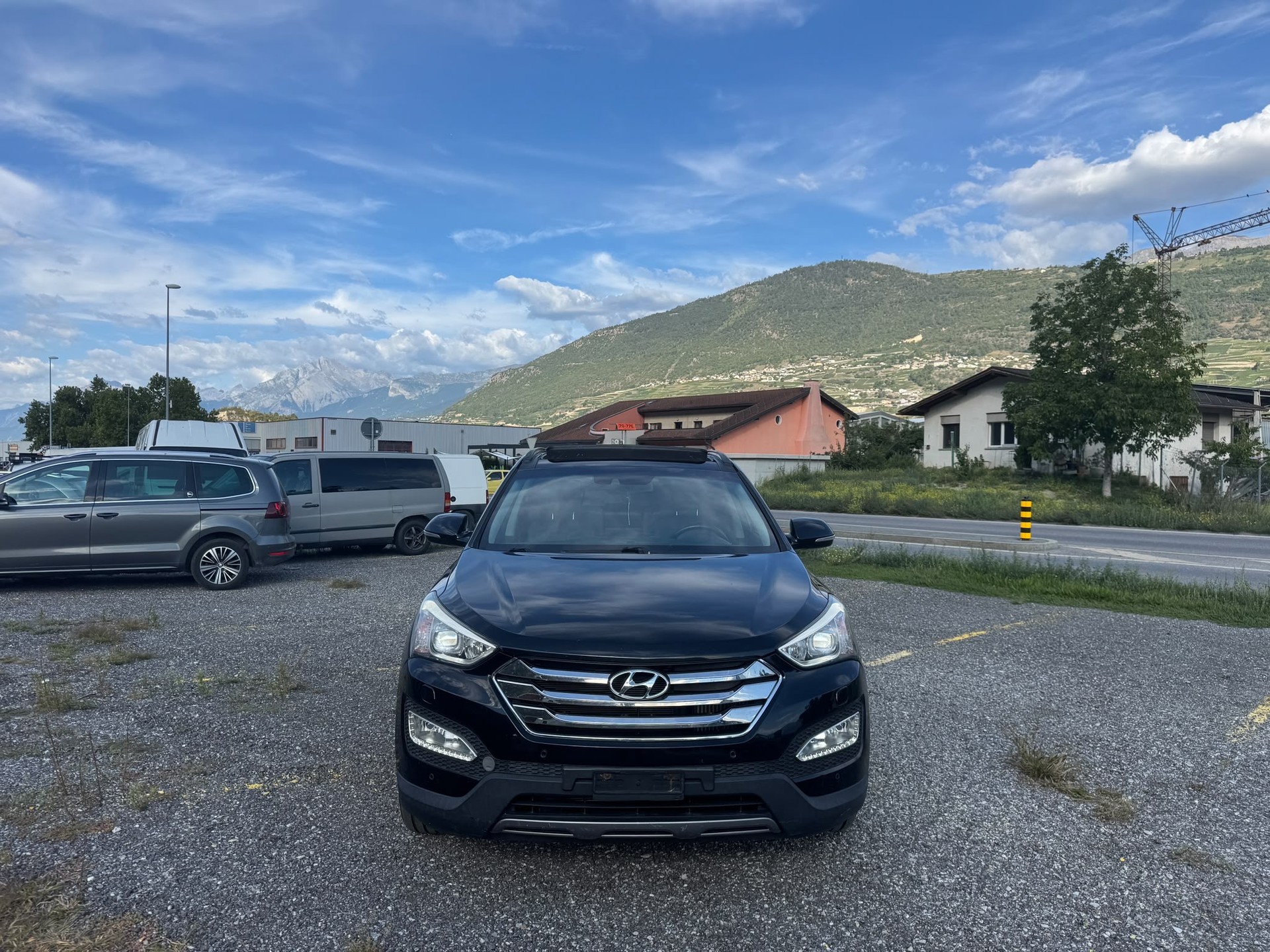 HYUNDAI Santa Fe 2.2 CRDI Premium 4WD Automatic-image-2