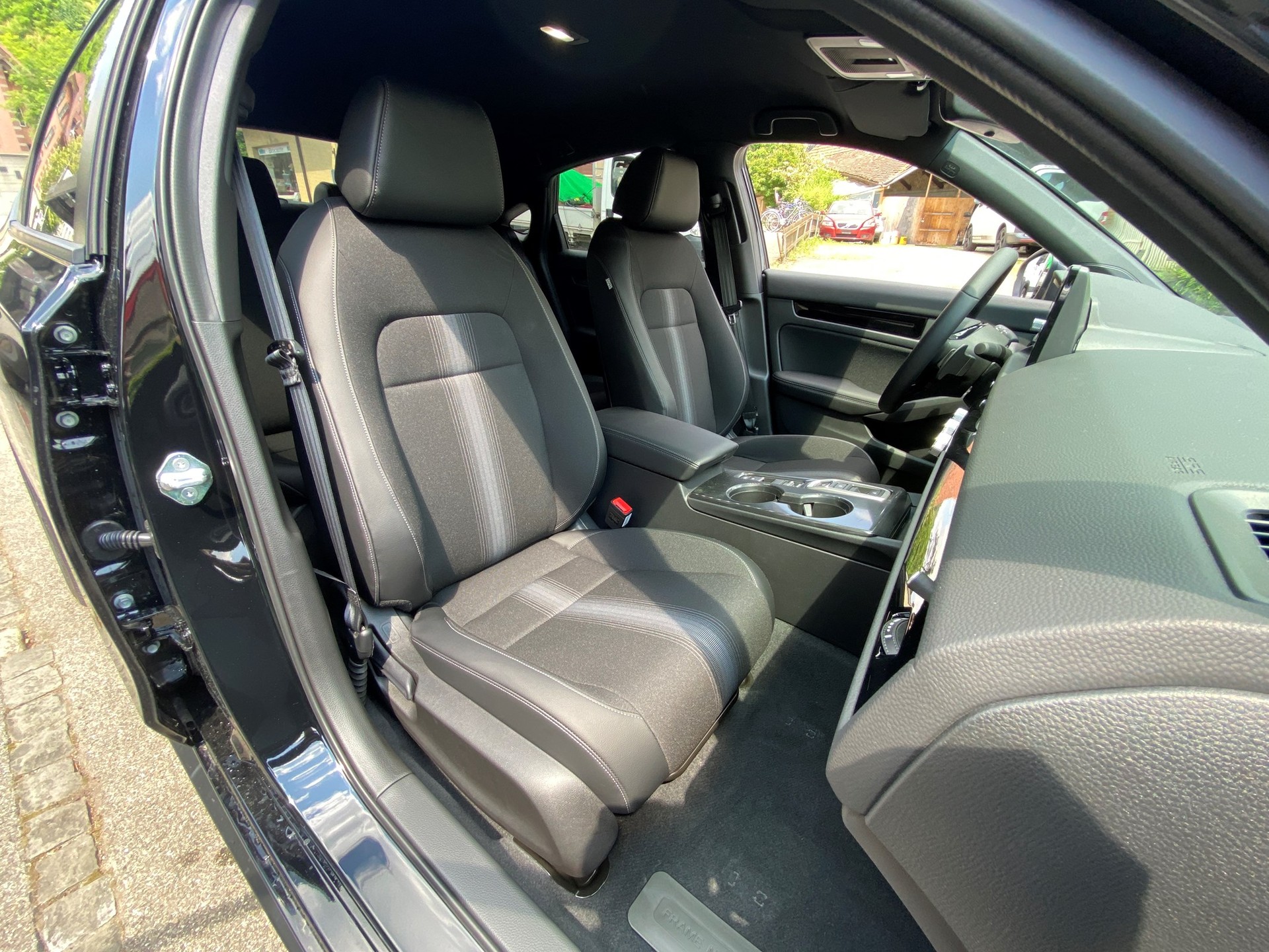 HONDA Civic 2.0 i-MMD HEV Sport-image-14