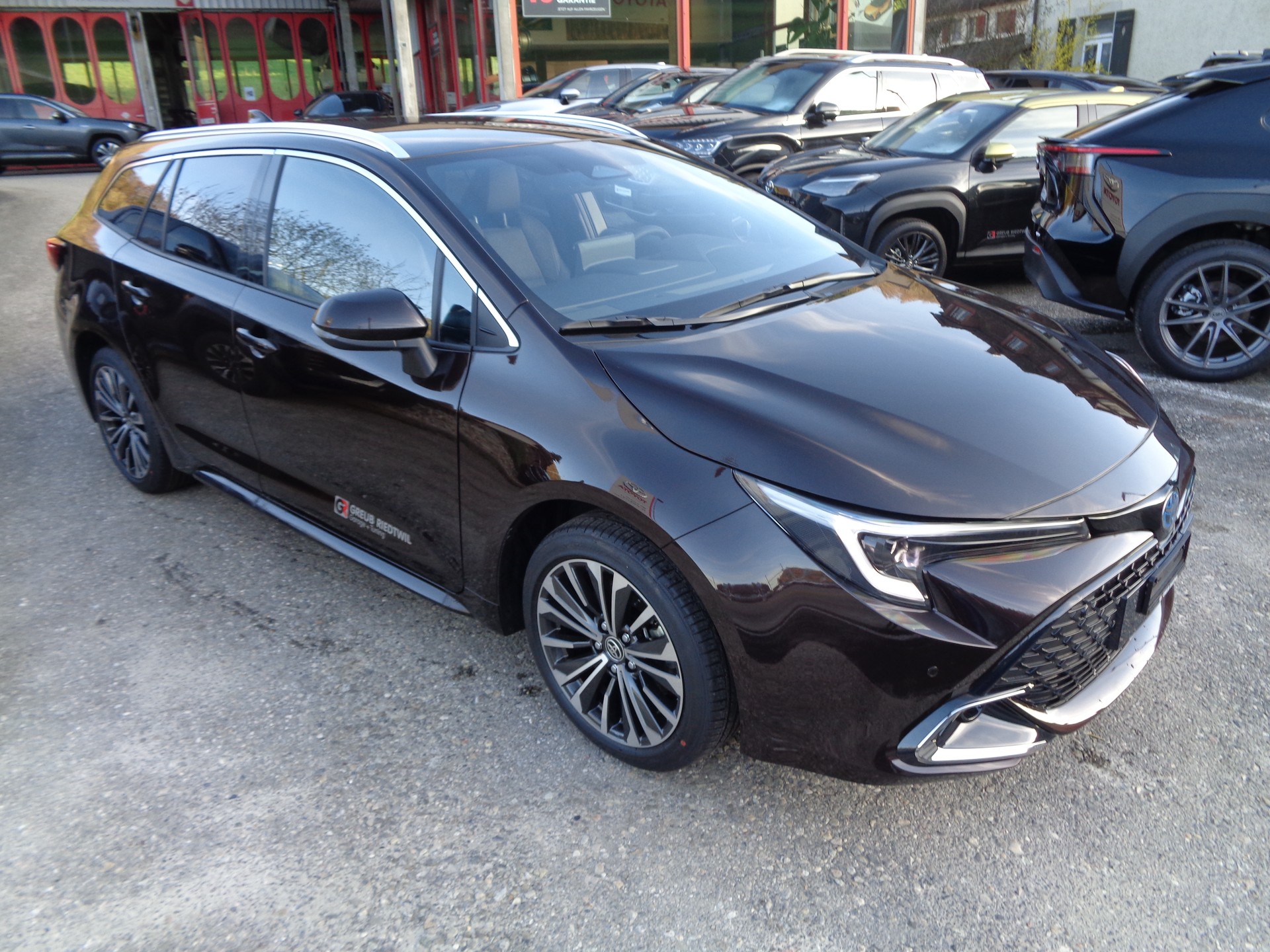 TOYOTA Corolla Touring Sports 2.0 HSD Trend e-CVT-image-0