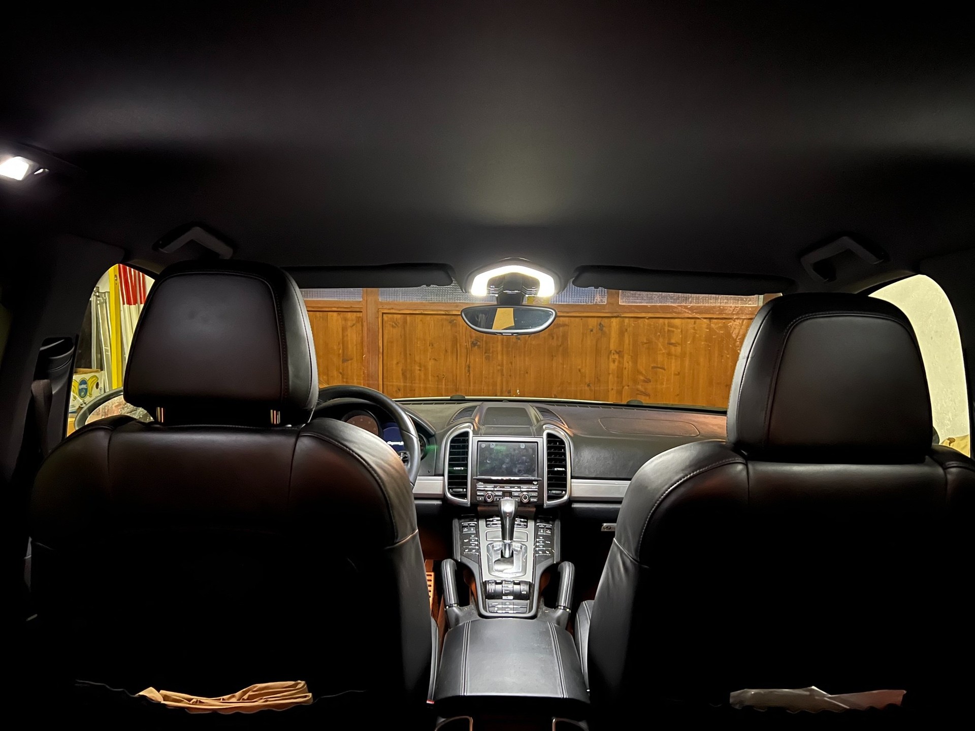 PORSCHE Cayenne S-image-14