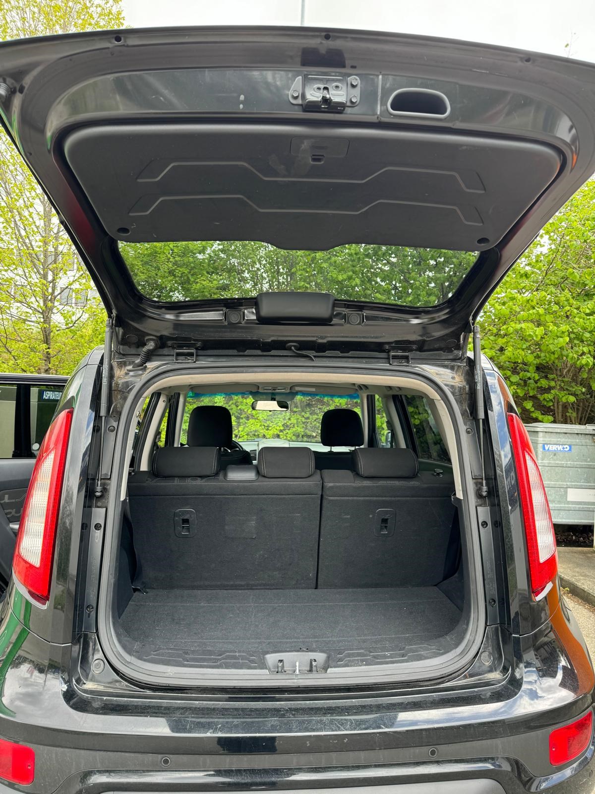 KIA Soul 1.6 CRDi Style Automatic-image-5