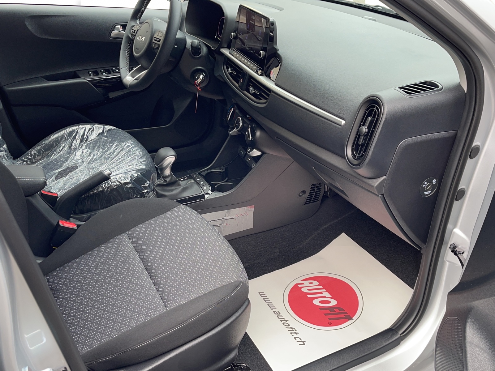 KIA Picanto 1.0 CVVT First Edition Automatic-image-15