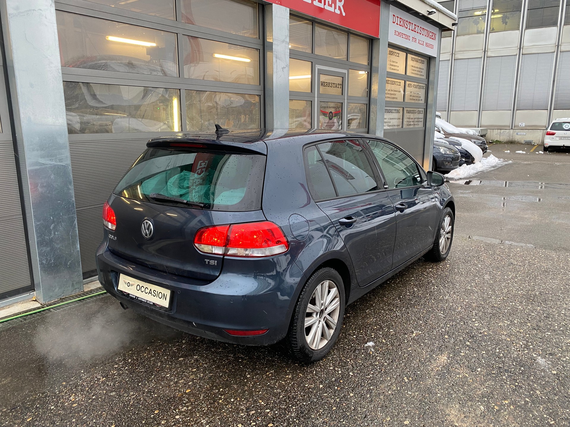 VW Golf 1.2 TSI BlueMotion Technology Team-image-4