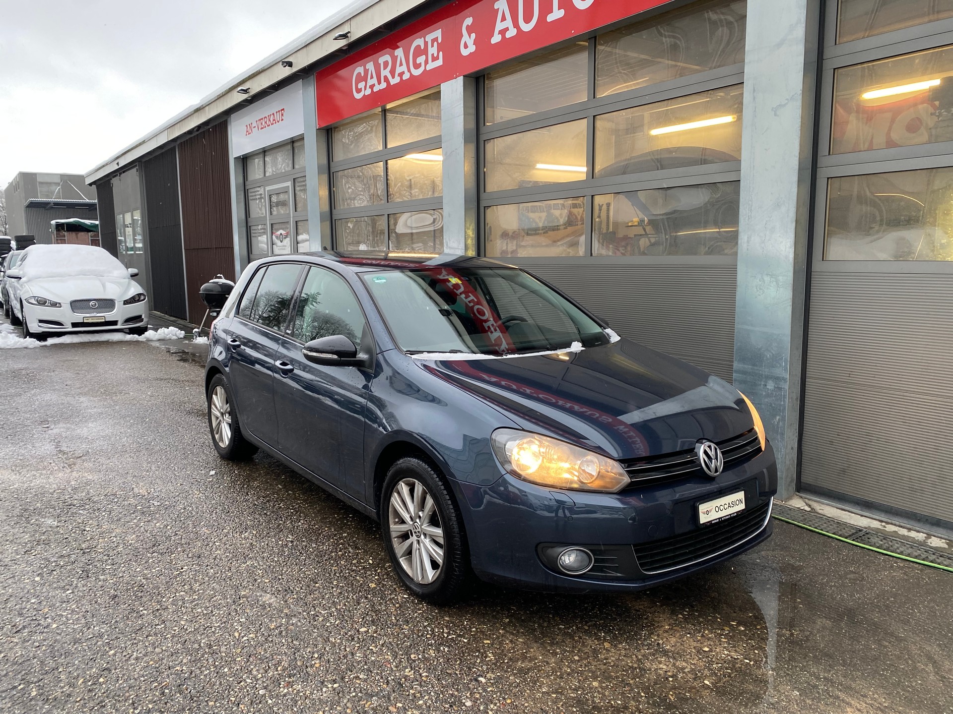 VW Golf 1.2 TSI BlueMotion Technology Team-image-2