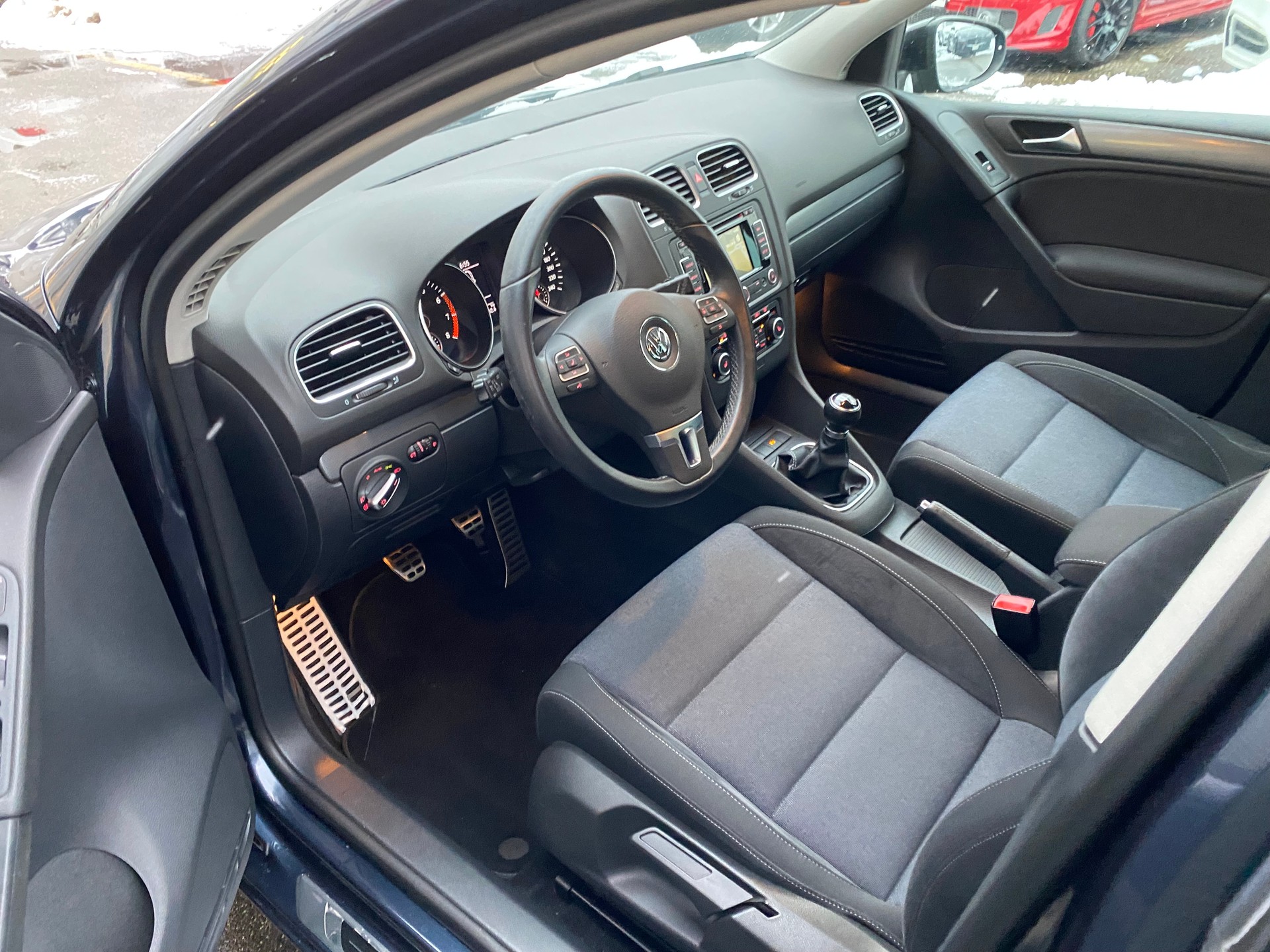 VW Golf 1.2 TSI BlueMotion Technology Team-image-9