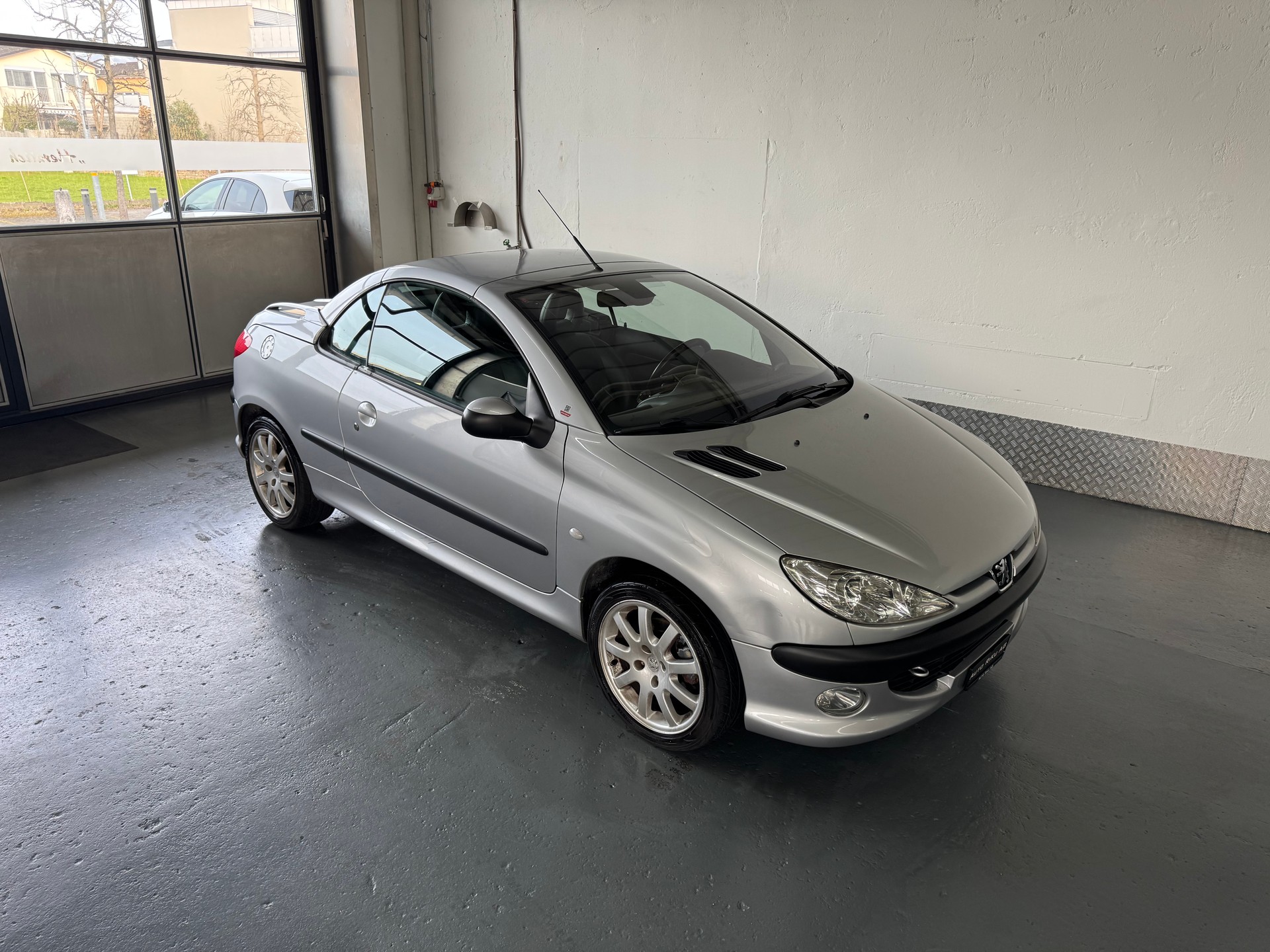 PEUGEOT 206 CC 2.0 16V-image-0