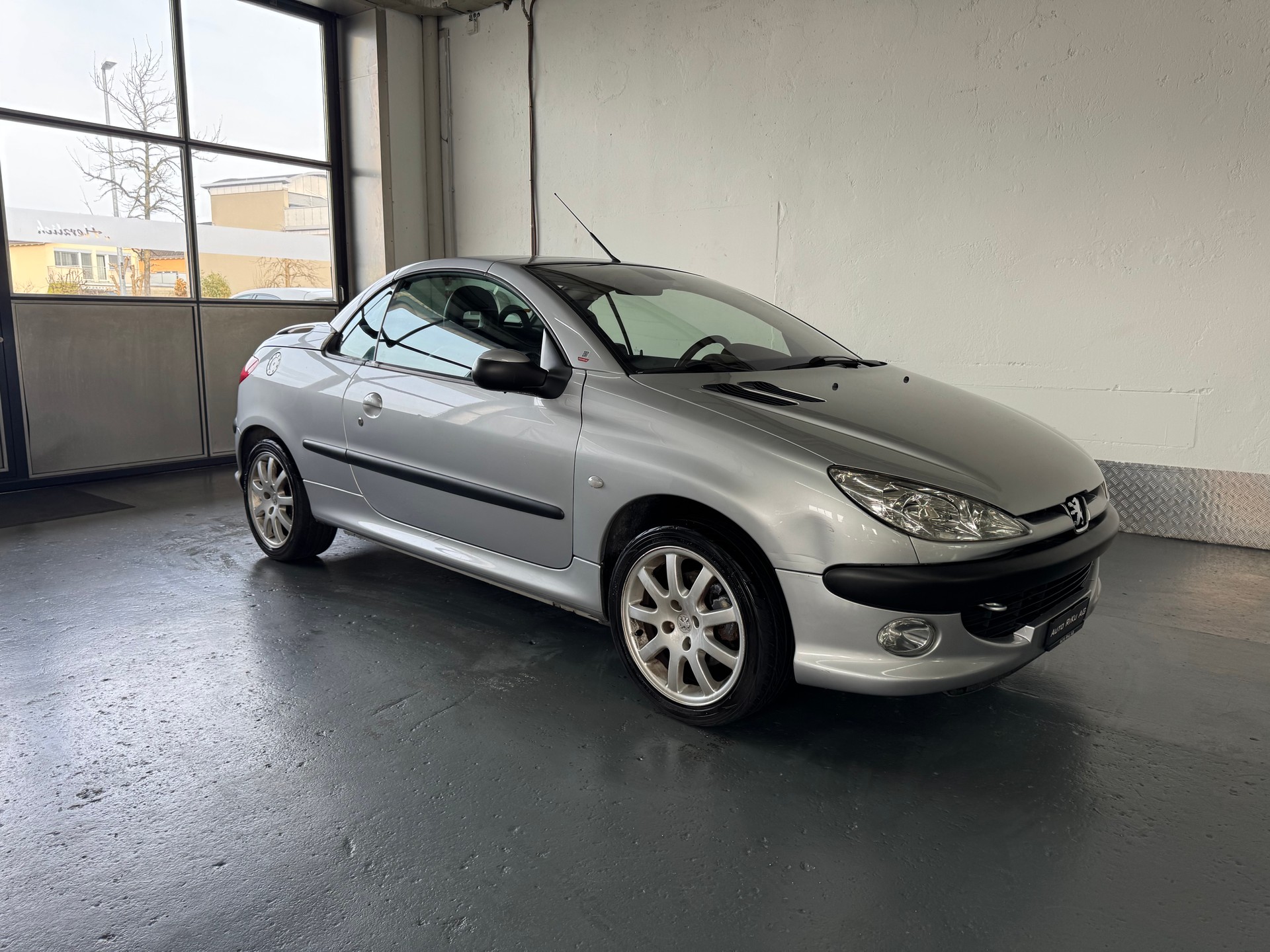 PEUGEOT 206 CC 2.0 16V-image-2