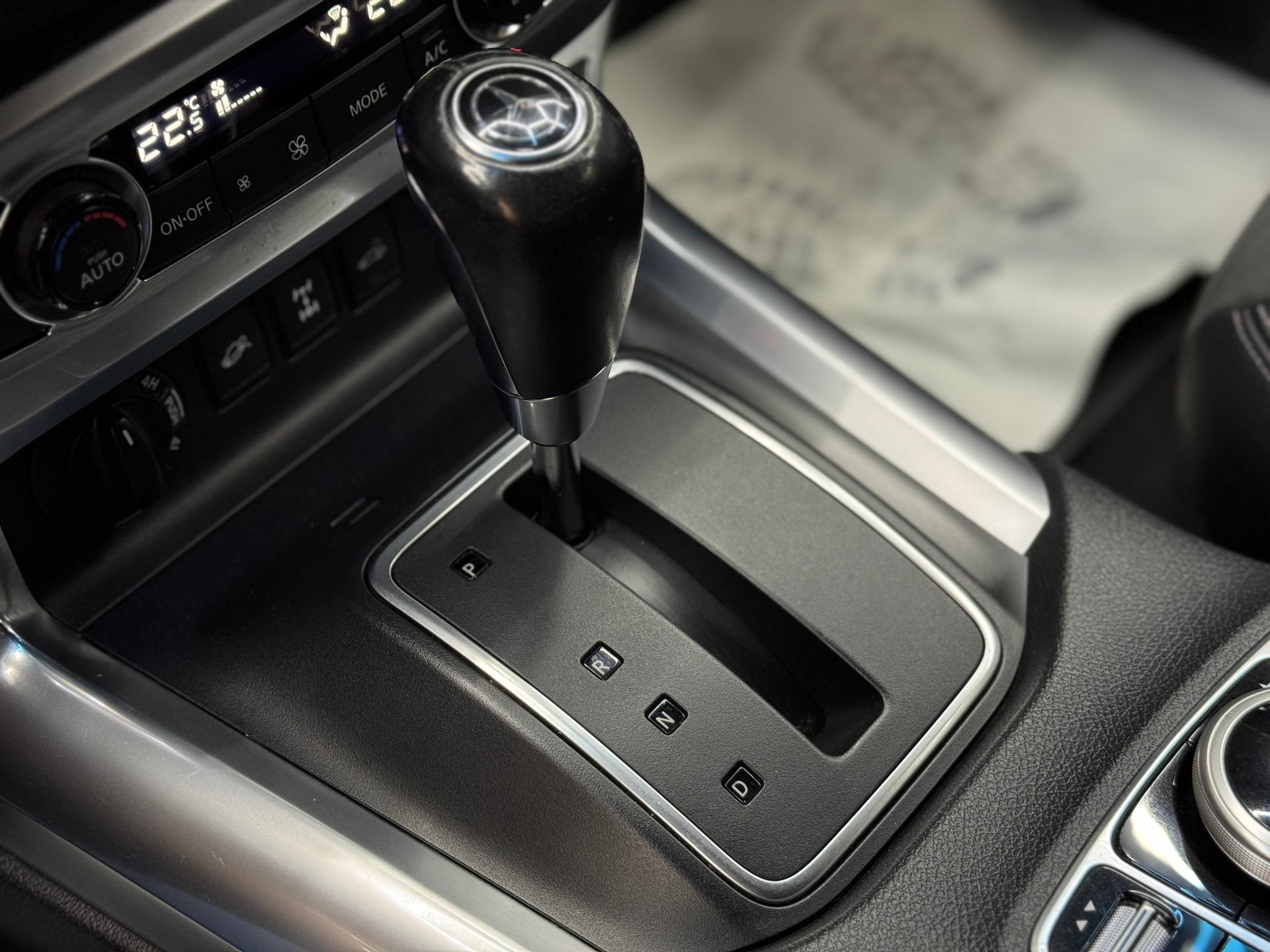 MERCEDES-BENZ X 350 d 4MATIC Progressive A Doppel Cab.-image-12