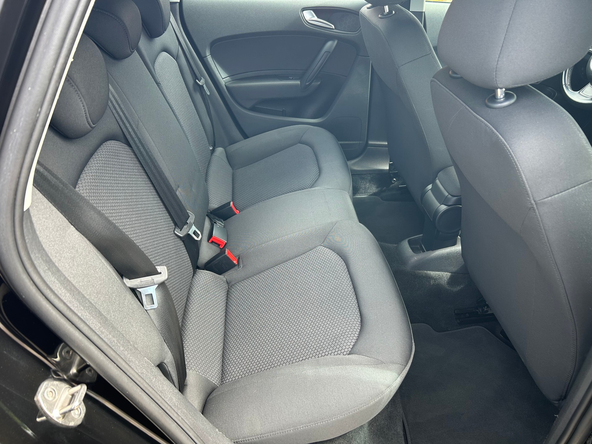 AUDI A1 Sportback 1.0 TFSI-image-8