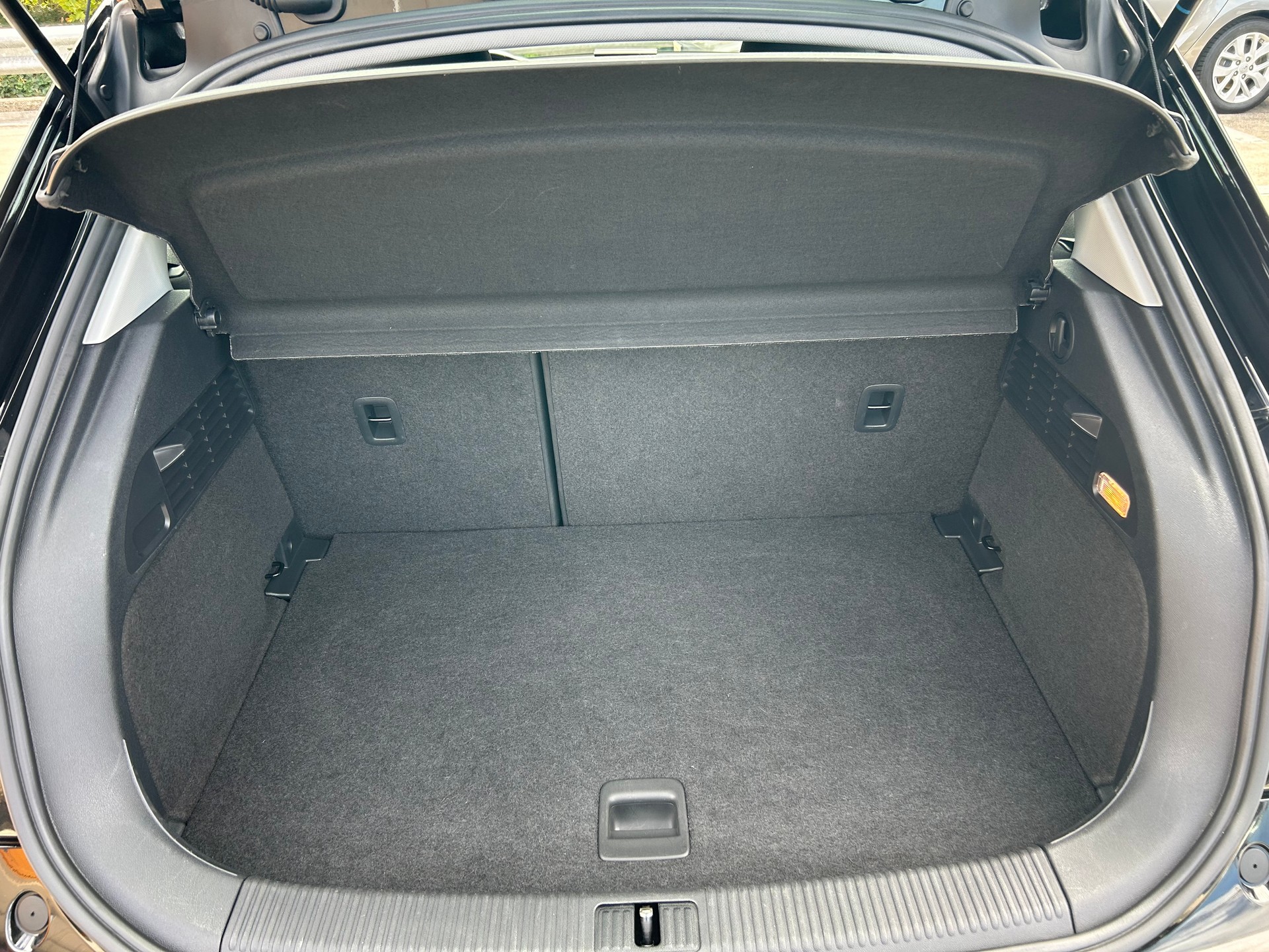 AUDI A1 Sportback 1.0 TFSI-image-9