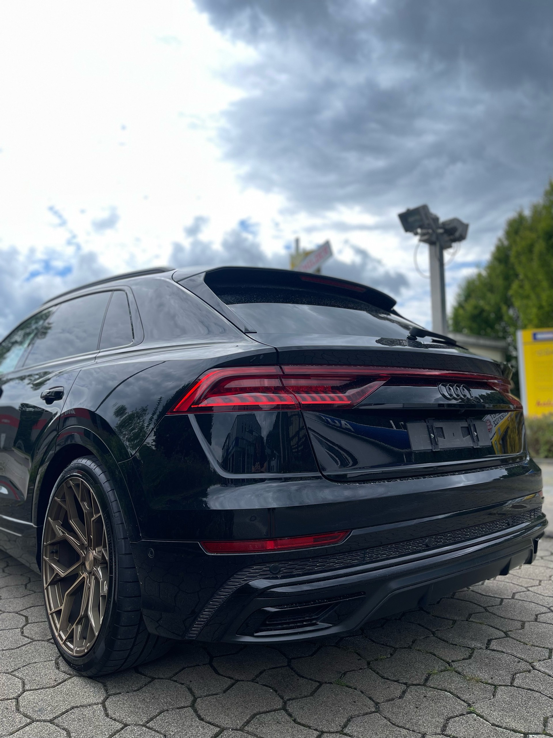 AUDI Q8 50 TDI quattro tiptronic-image-2