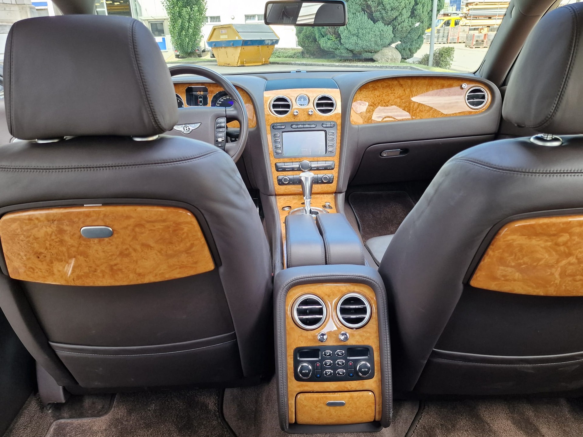 BENTLEY Continental Flying Spur 6.0-image-12