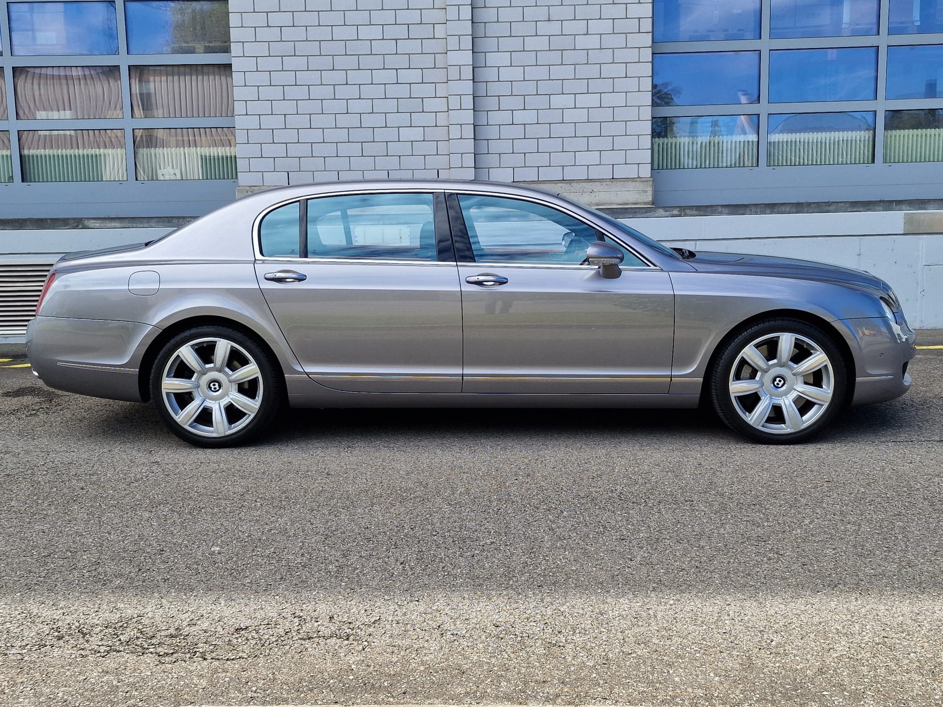 BENTLEY Continental Flying Spur 6.0-image-3