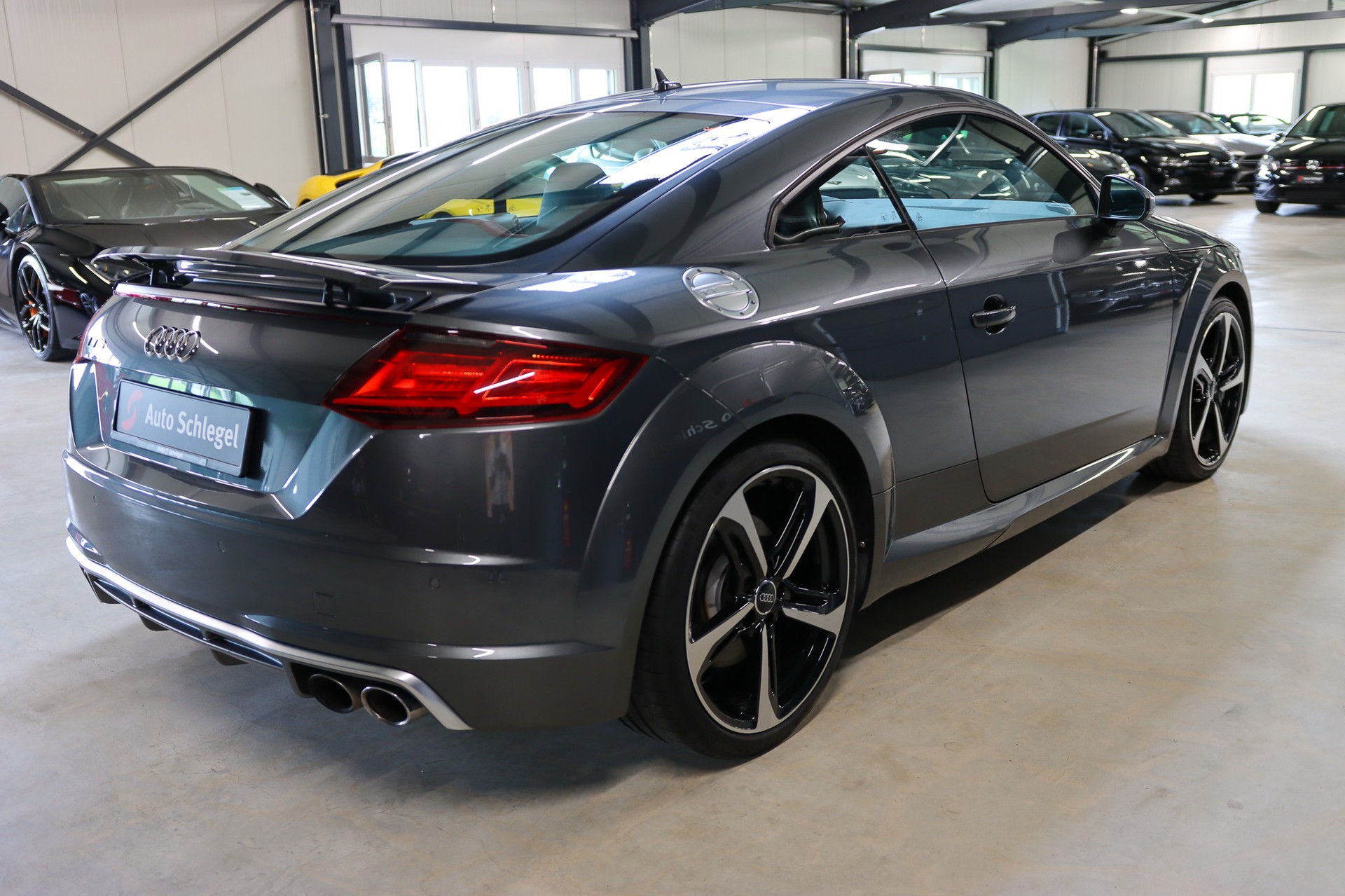 AUDI TTS Coupé 2.0 TFSI quattro-image-5