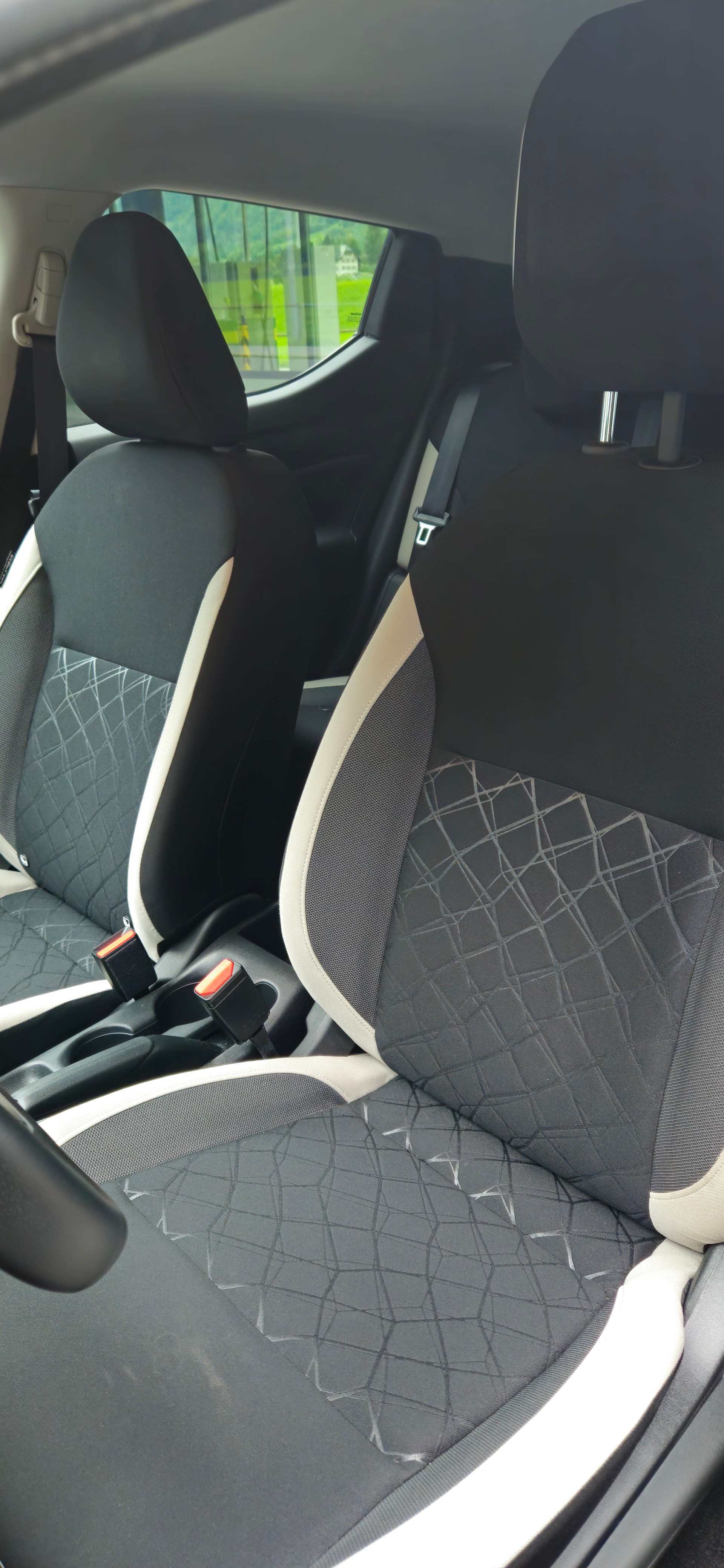 NISSAN Micra IG-T n-design-image-9