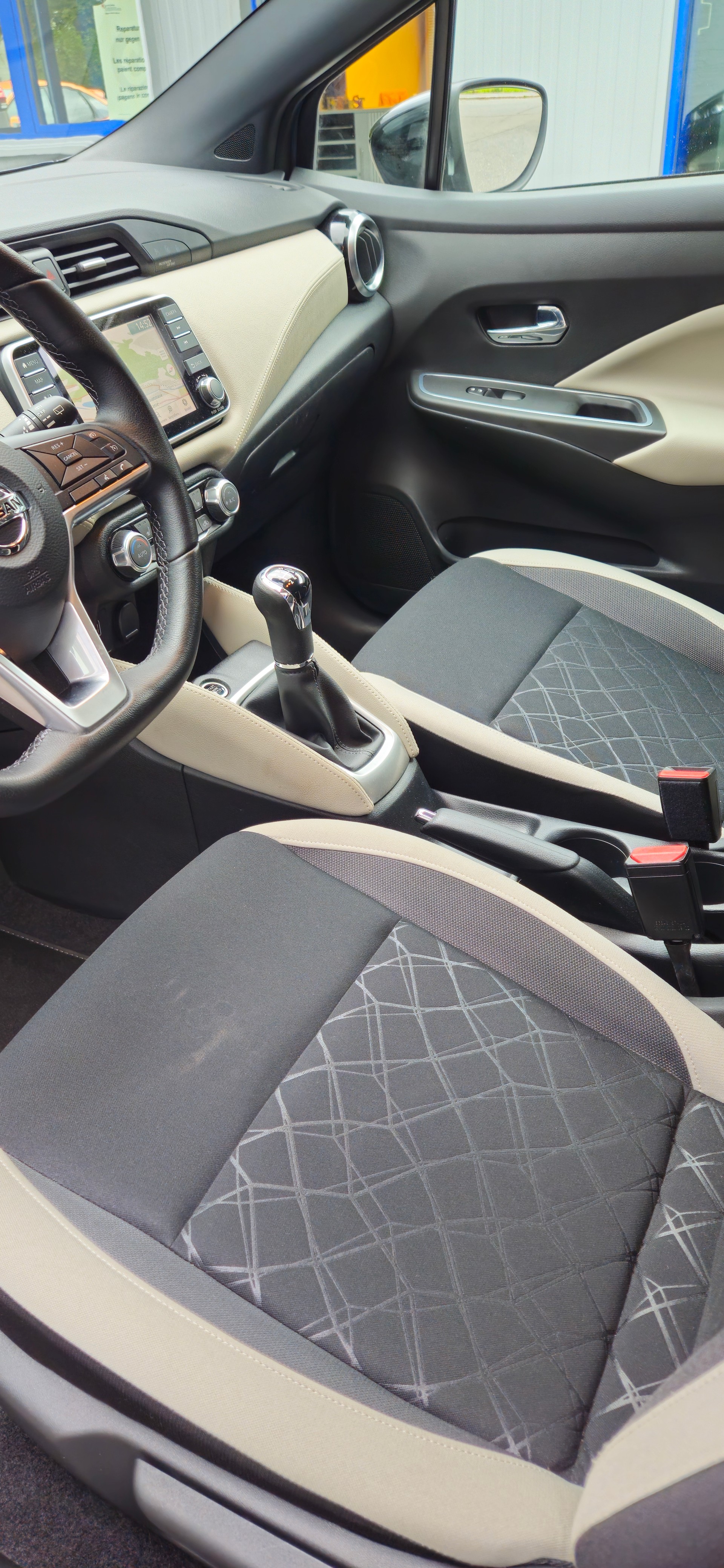 NISSAN Micra IG-T n-design-image-10