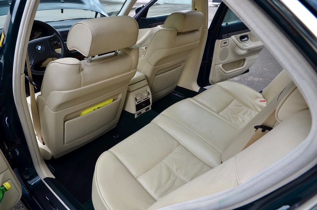 BMW 740i-image-22