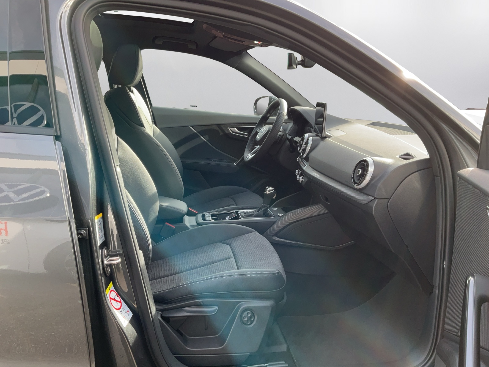 AUDI Q2 40 TFSI S line Attraction quattro S-tronic-image-12