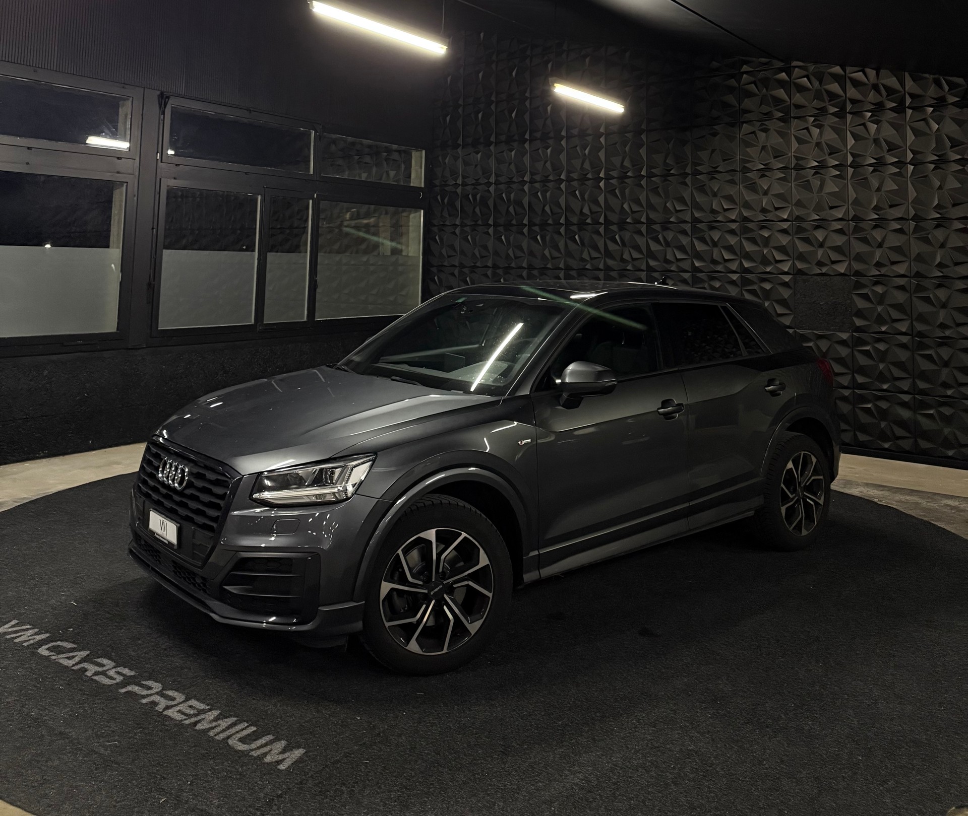 AUDI Q2 35 TFSI Design S-tronic / Visite uniquement sur RDV-image-1