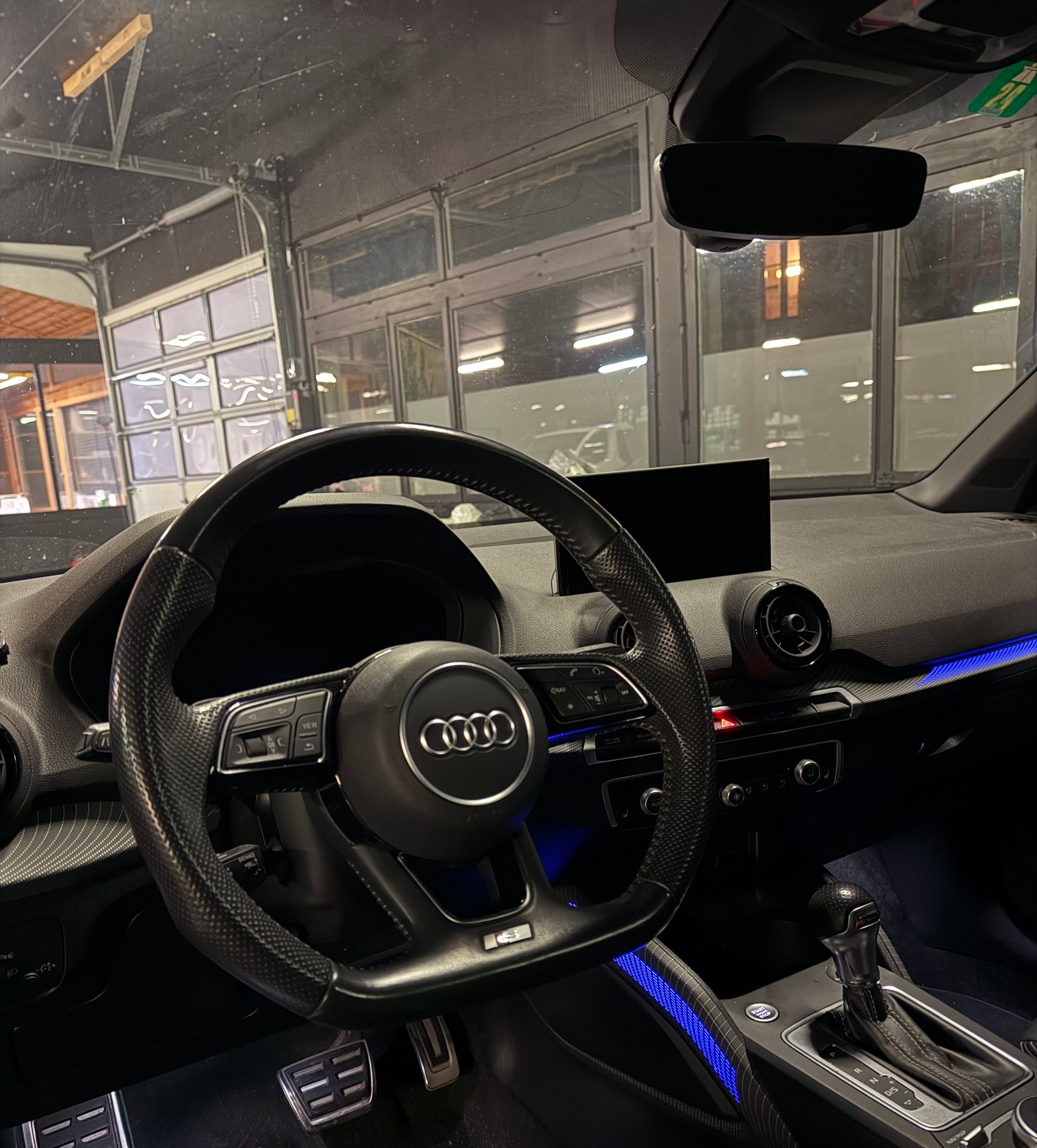 AUDI Q2 35 TFSI Design S-tronic / Visite uniquement sur RDV-image-3