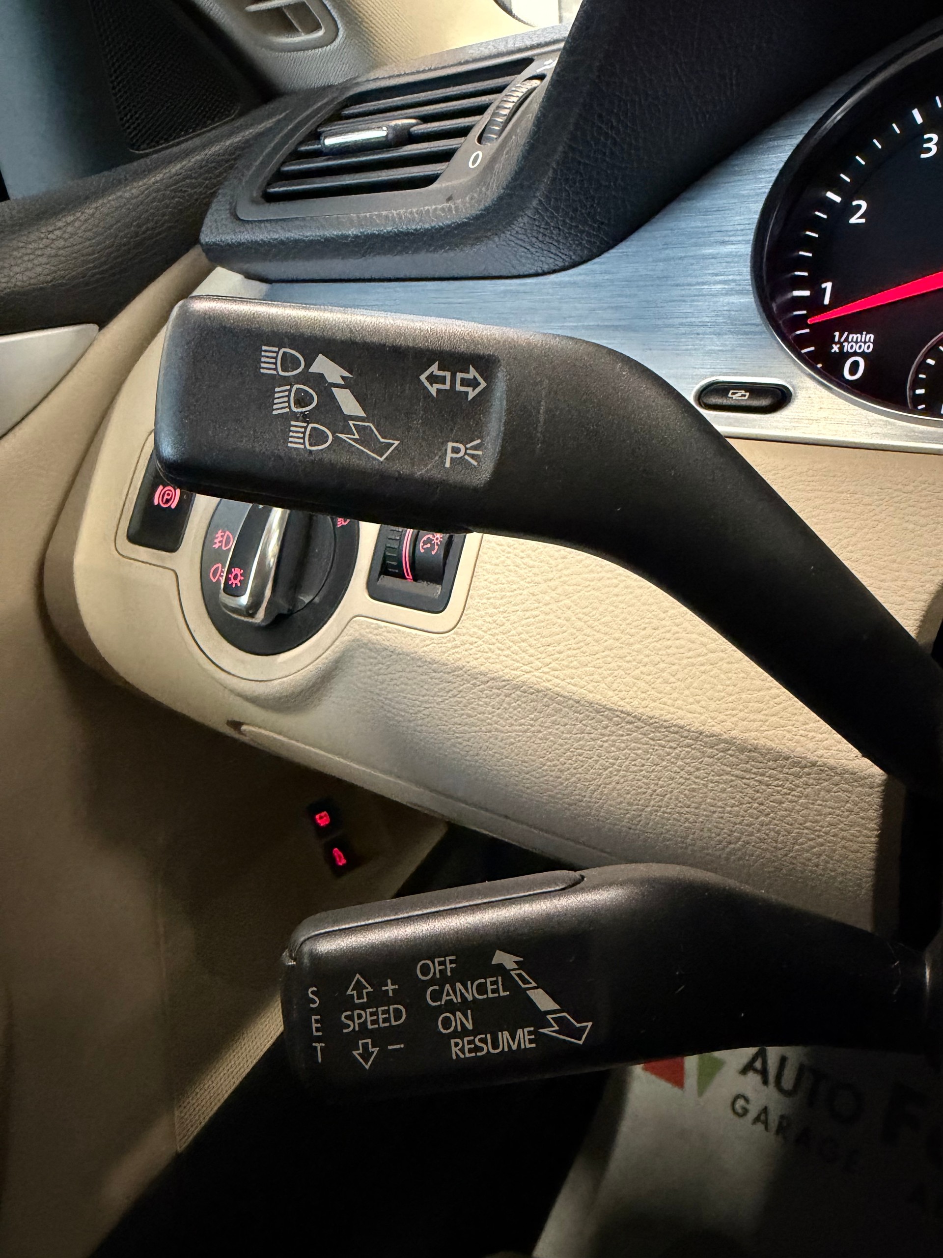 VW Passat CC 3.6 V6 FSI 4Motion-image-17